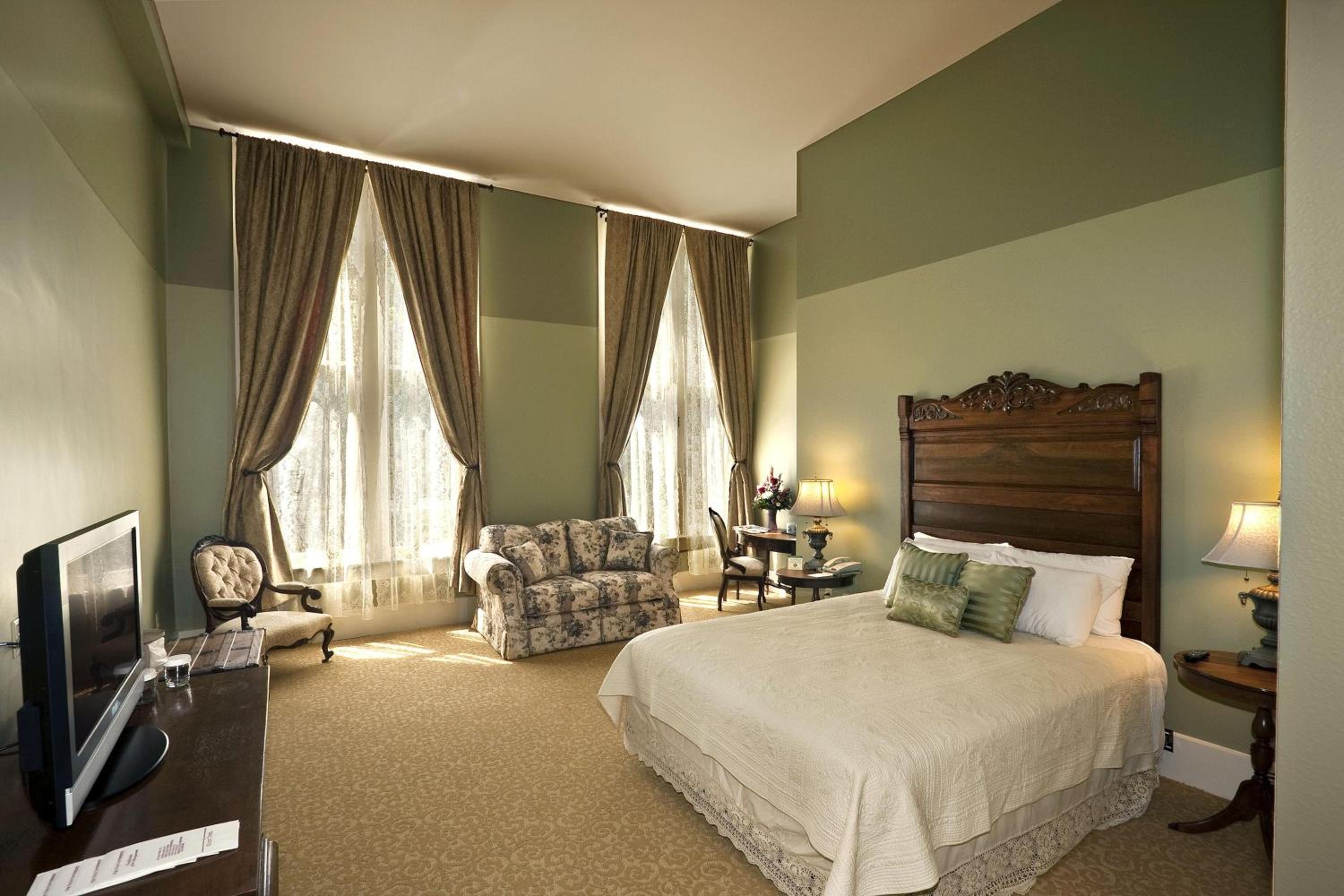 Las Vegas Vacations - Historic Plaza Hotel - Property Image 7