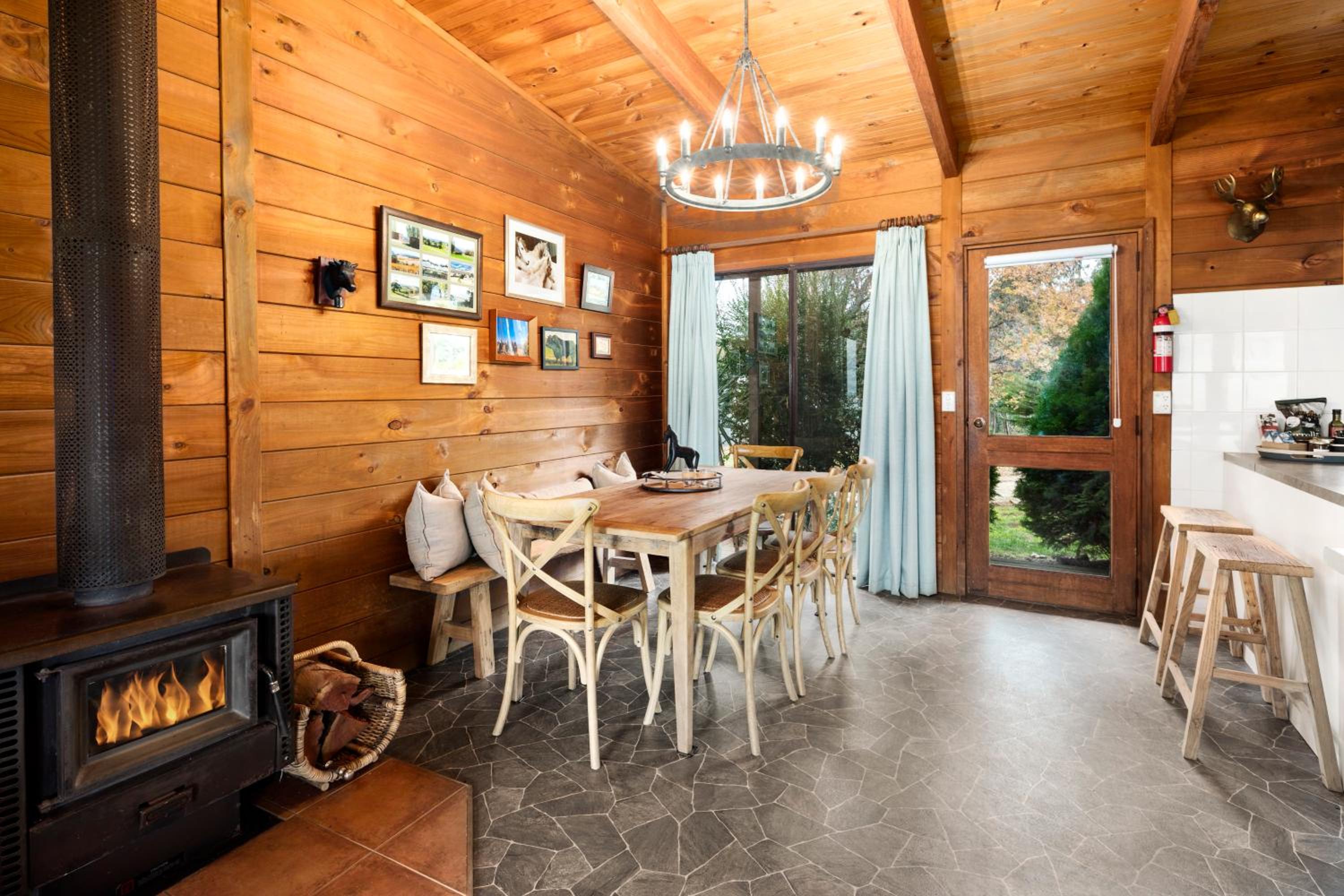 The Lodge by Mt Bellevue