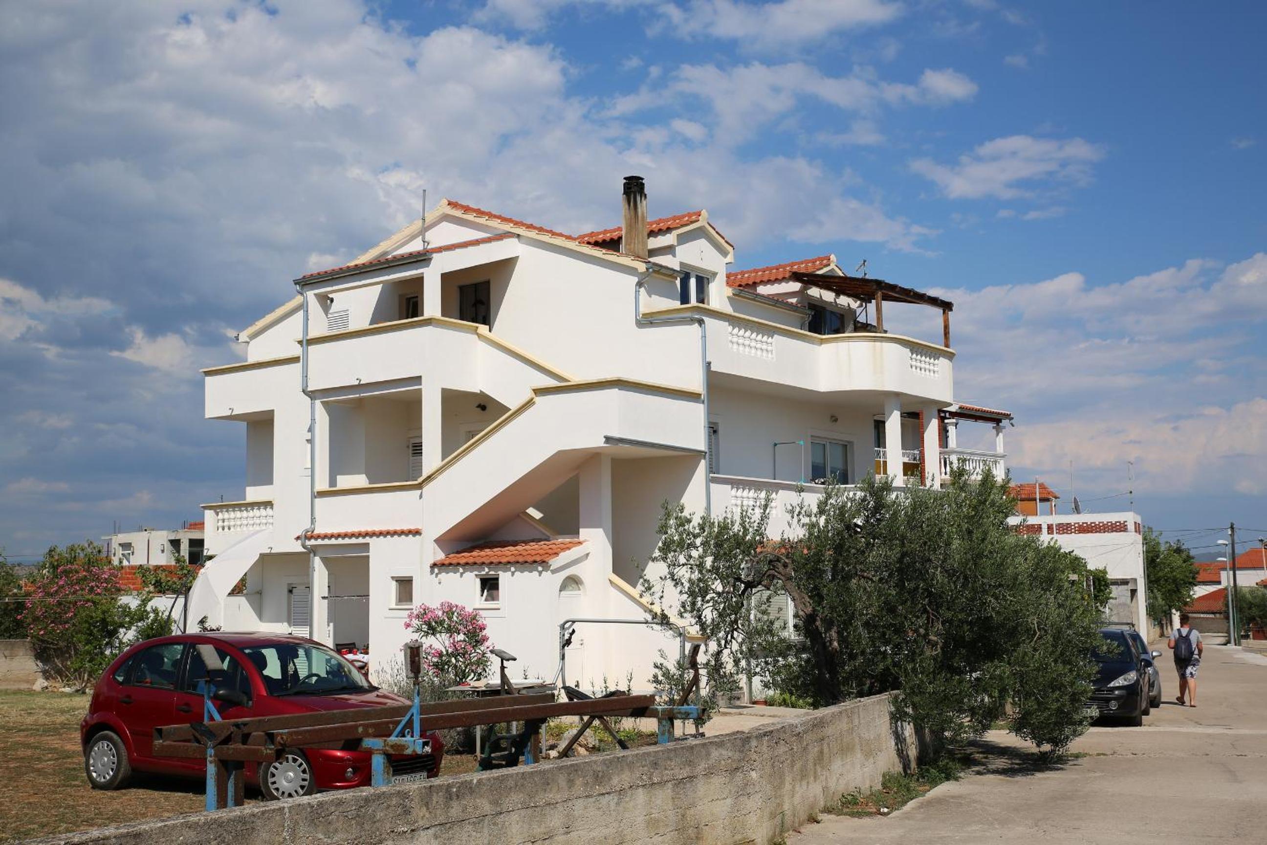 Apartment Lambasa