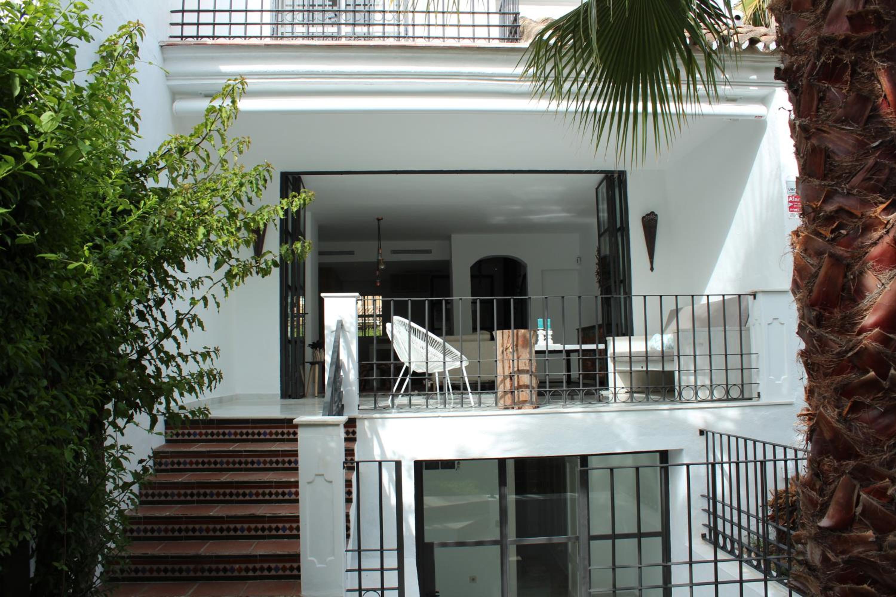 Jardin de los Pinos view 5