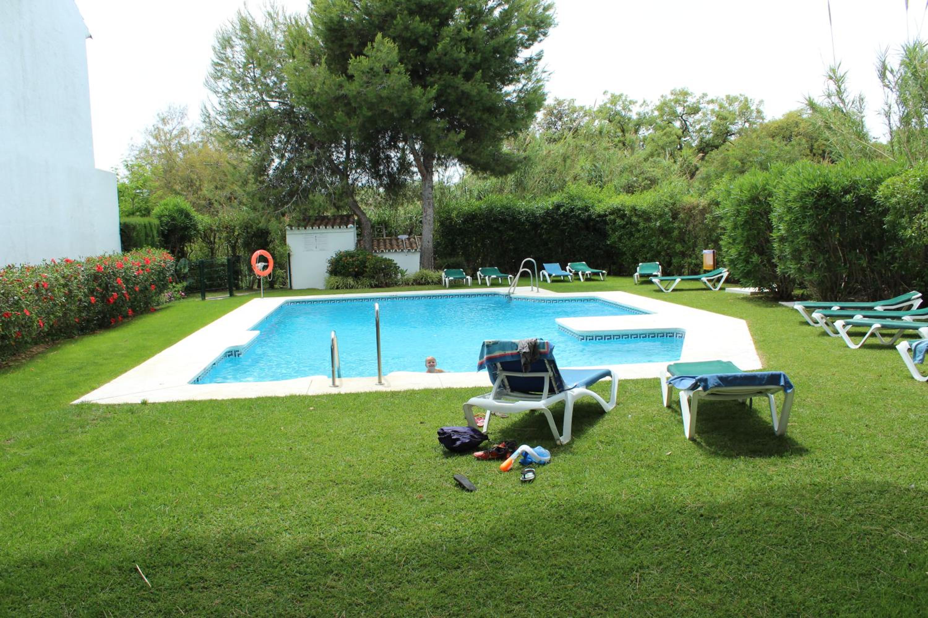 Photo 12