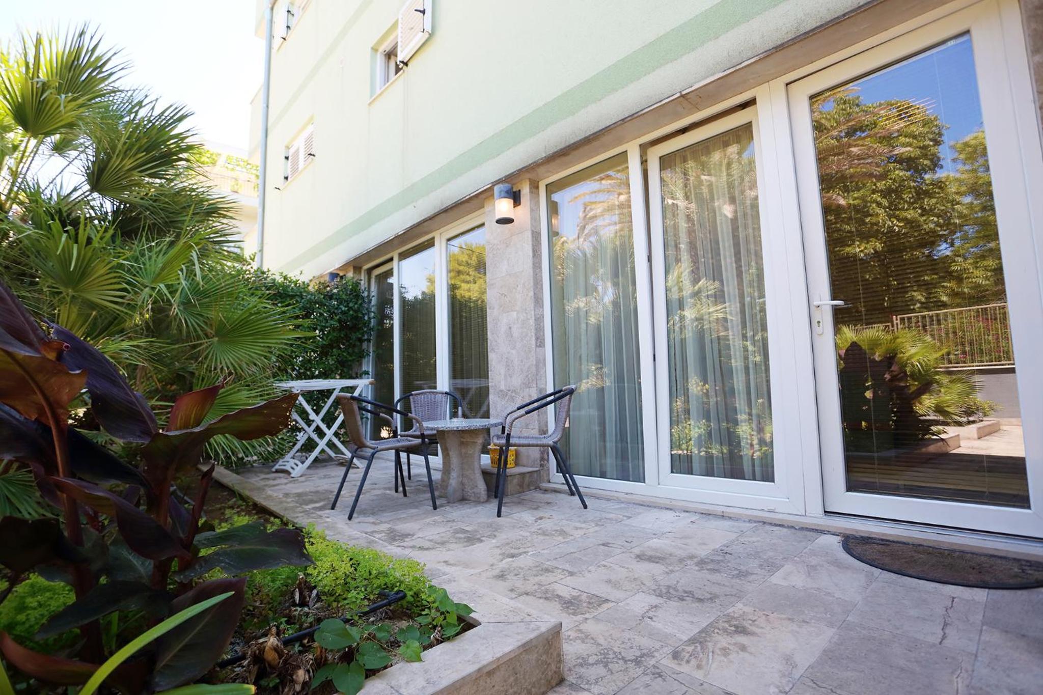 Apartments Okuka
