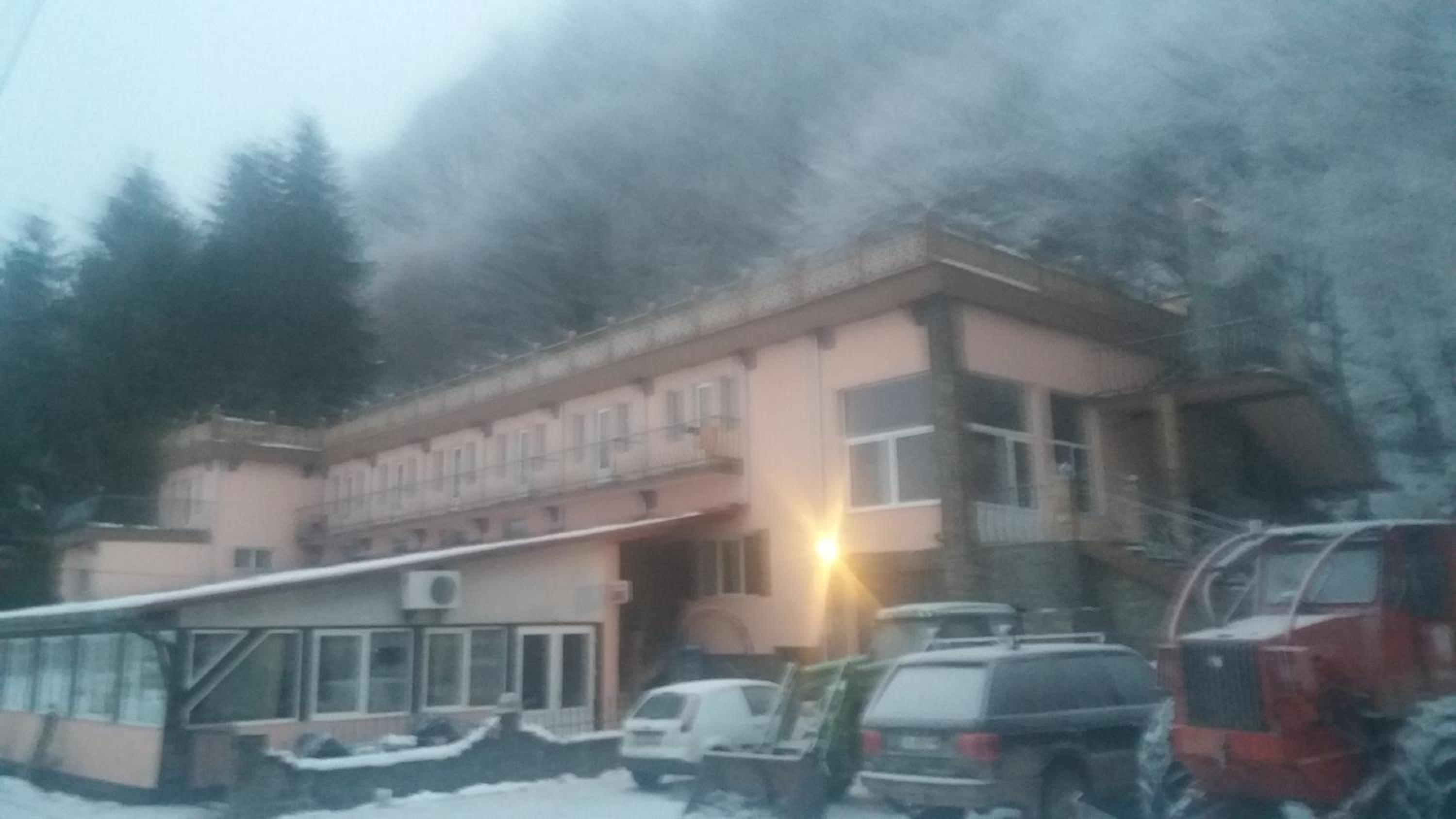 Complex Turistic Gura Jgheabului view 3