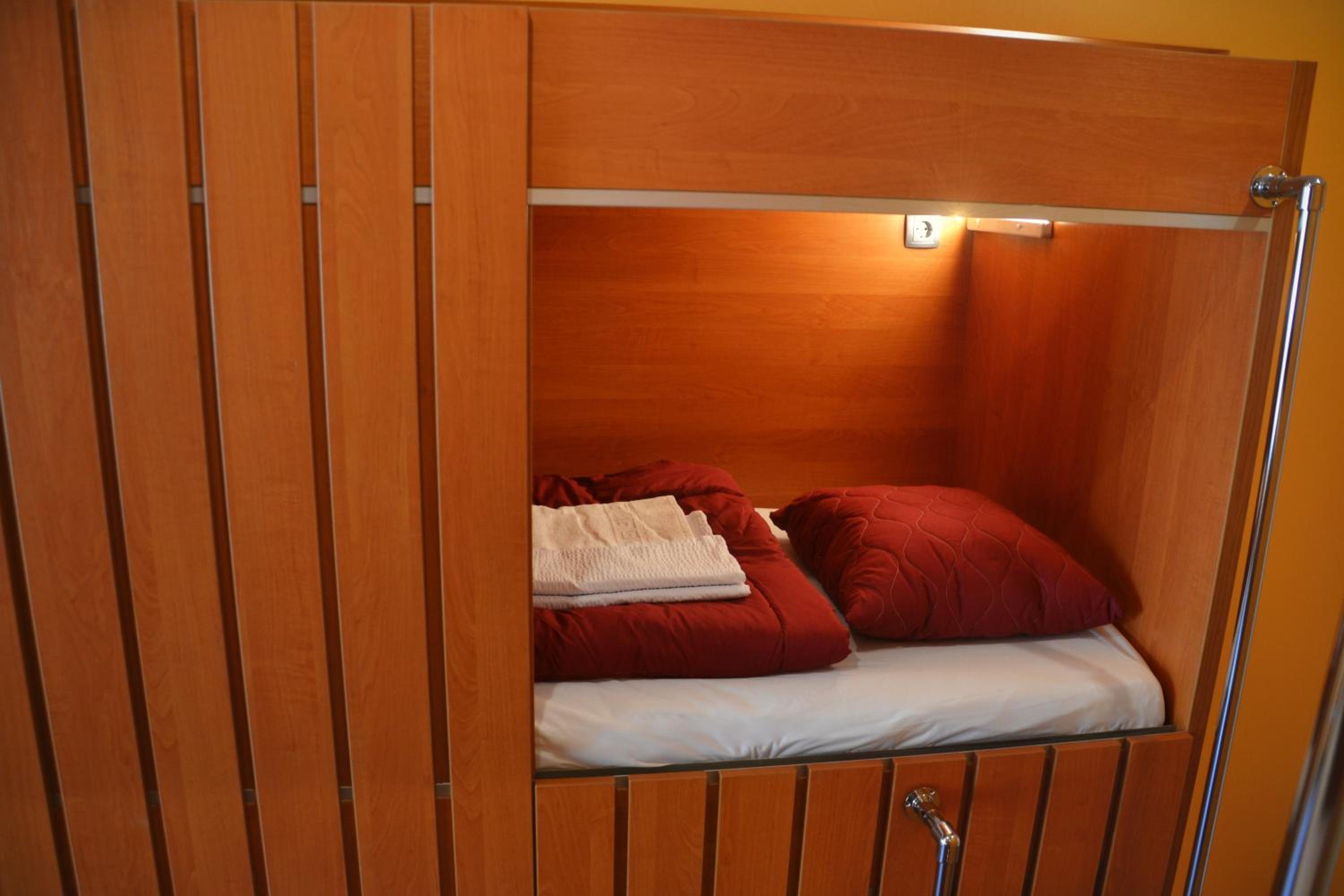 Do Step Inn Central - Self-Service-Hostel