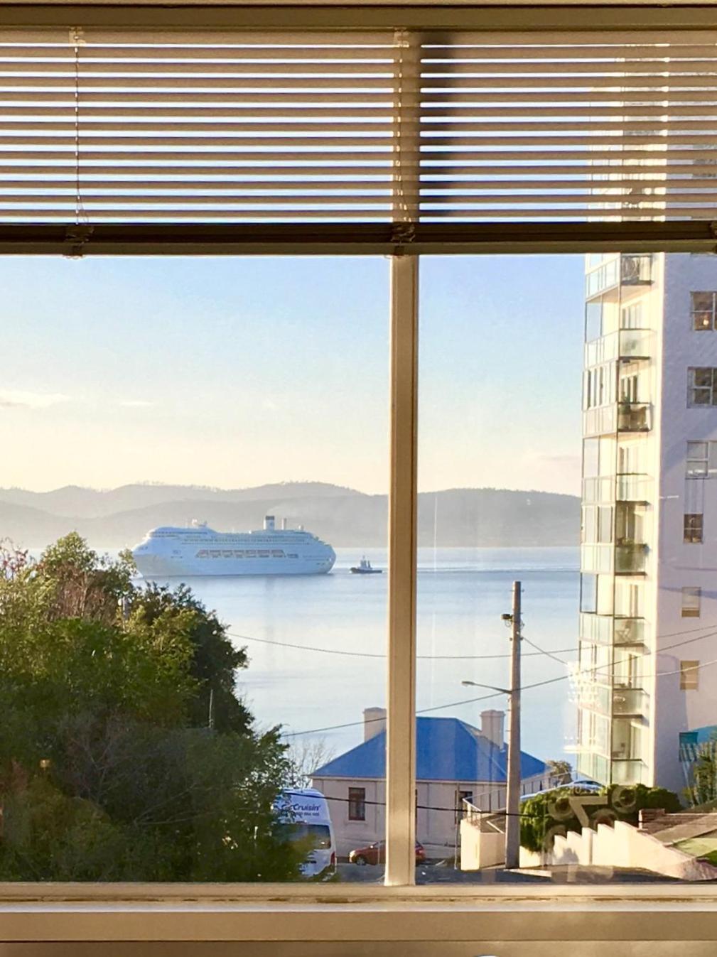 Hobart Vacations - Scarlett's by Salamanca - Property Image 34