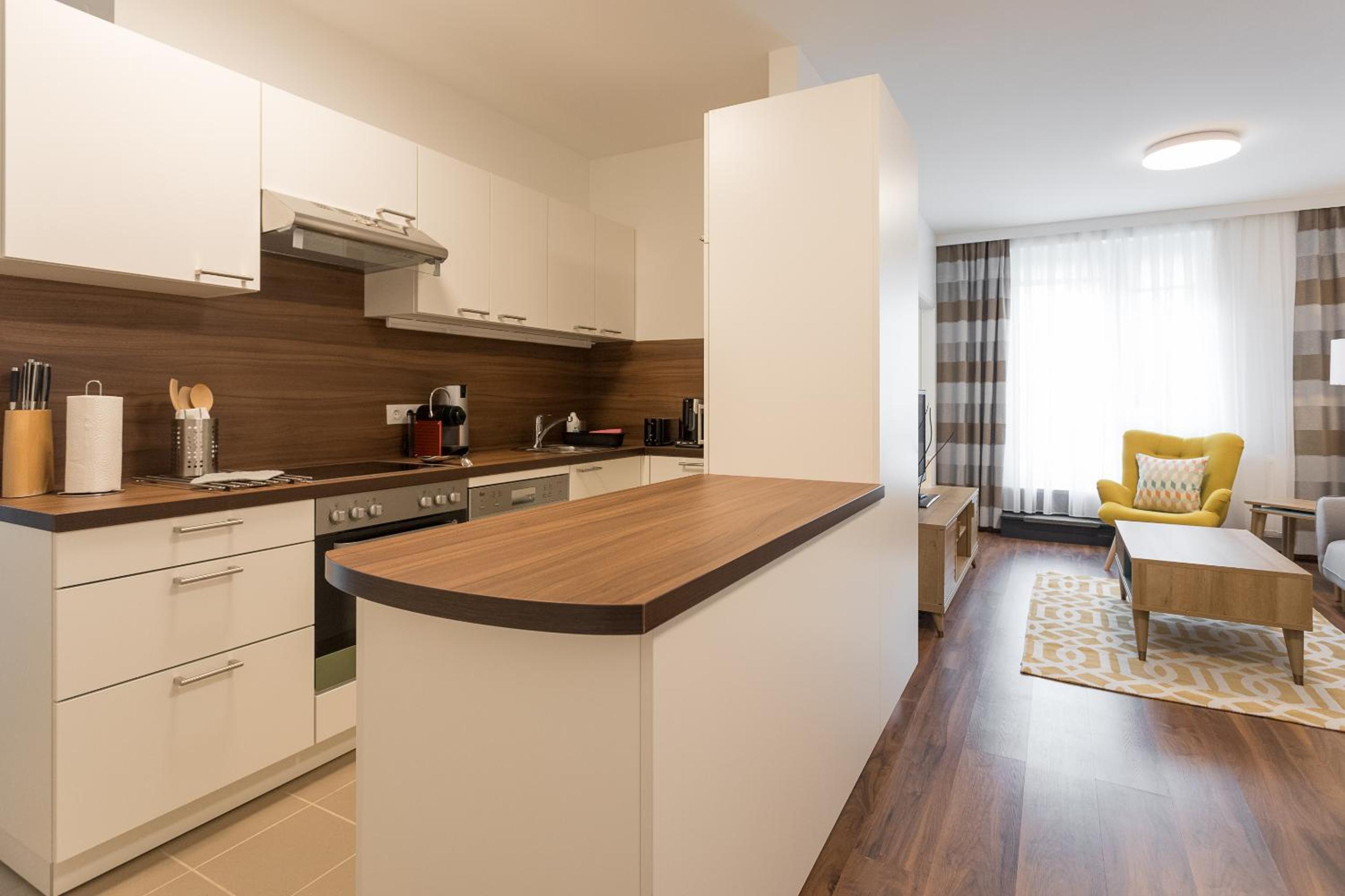 Mar Suite Apartments - Simmering