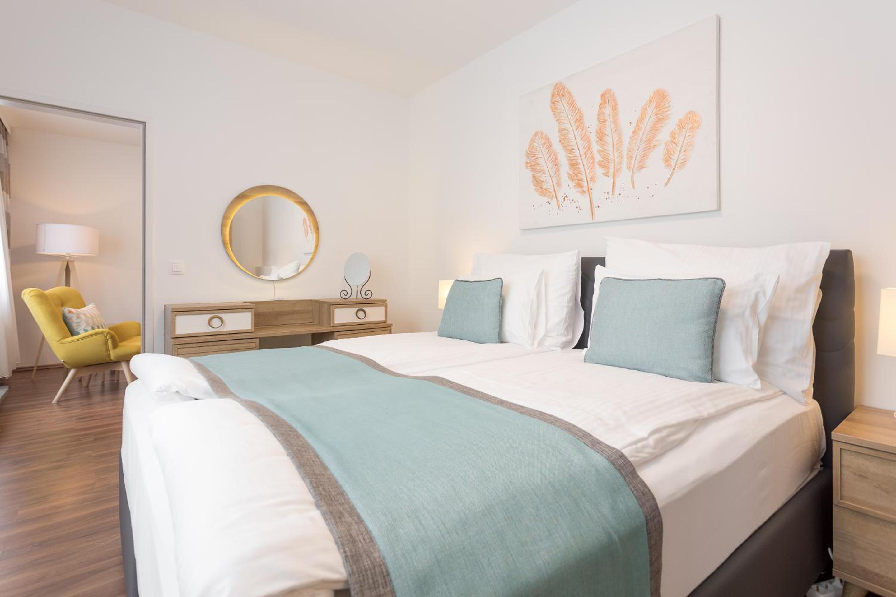 Mar Suite Apartments - Simmering