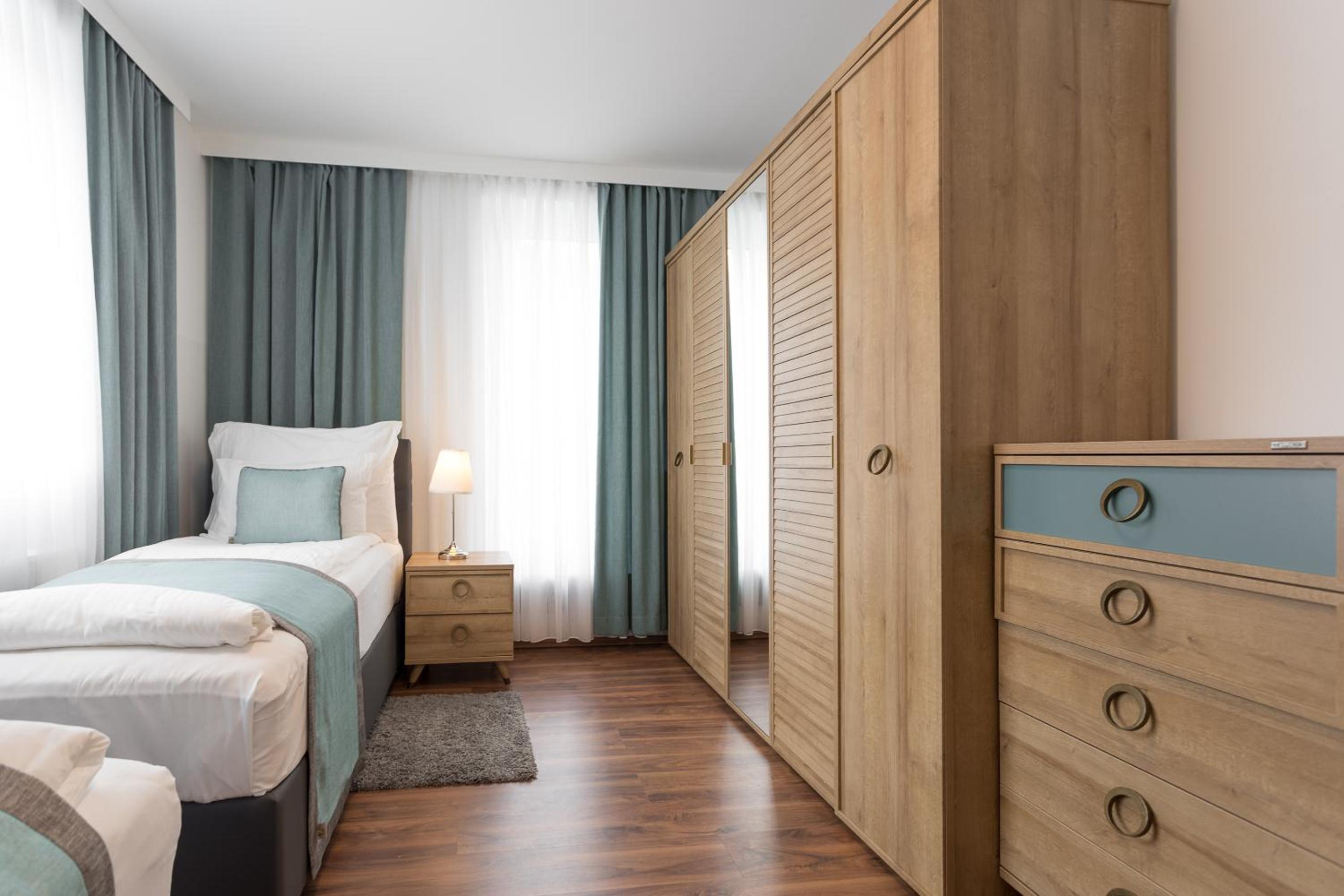 Mar Suite Apartments - Simmering
