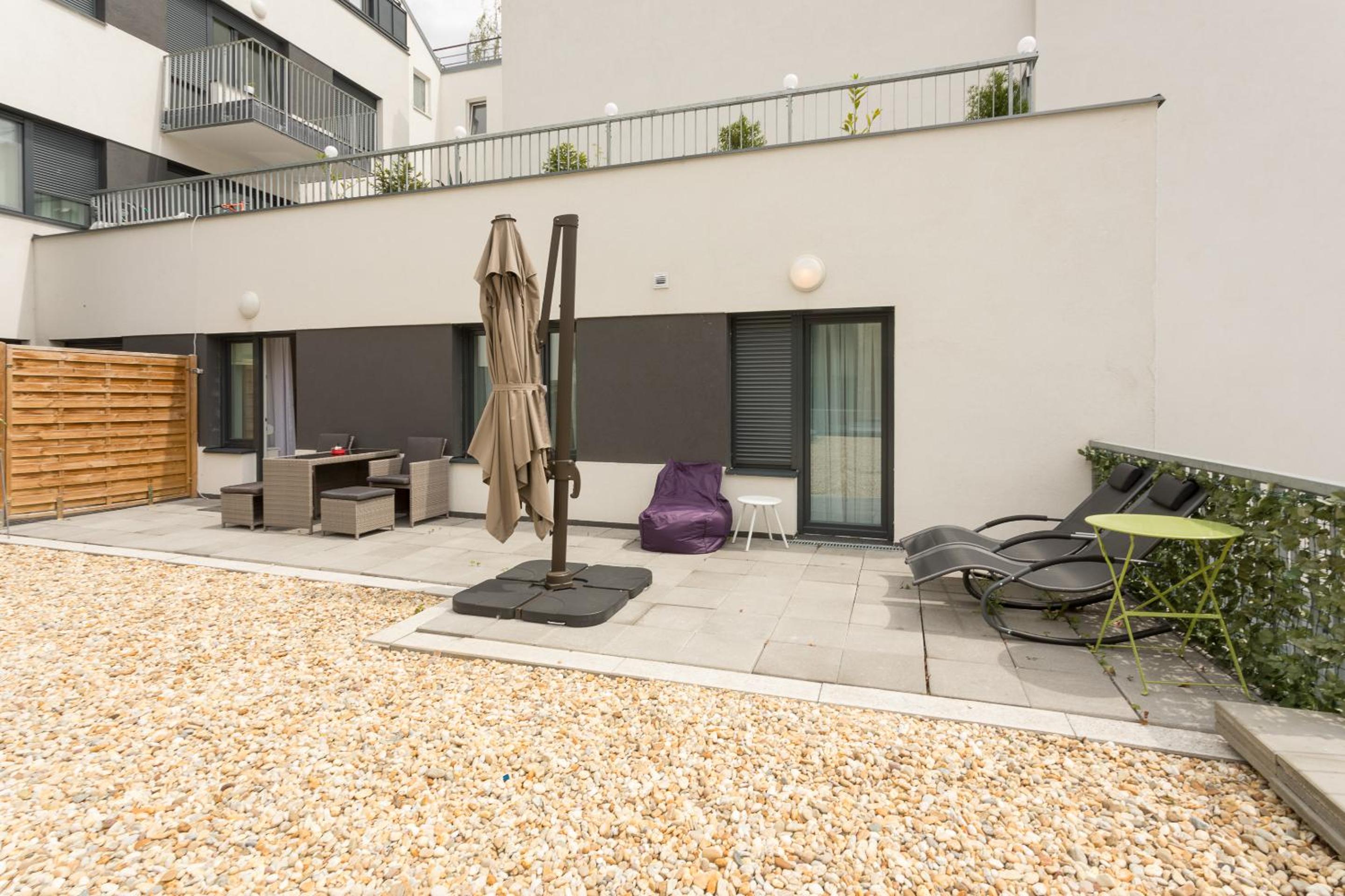 Mar Suite Apartments - Simmering