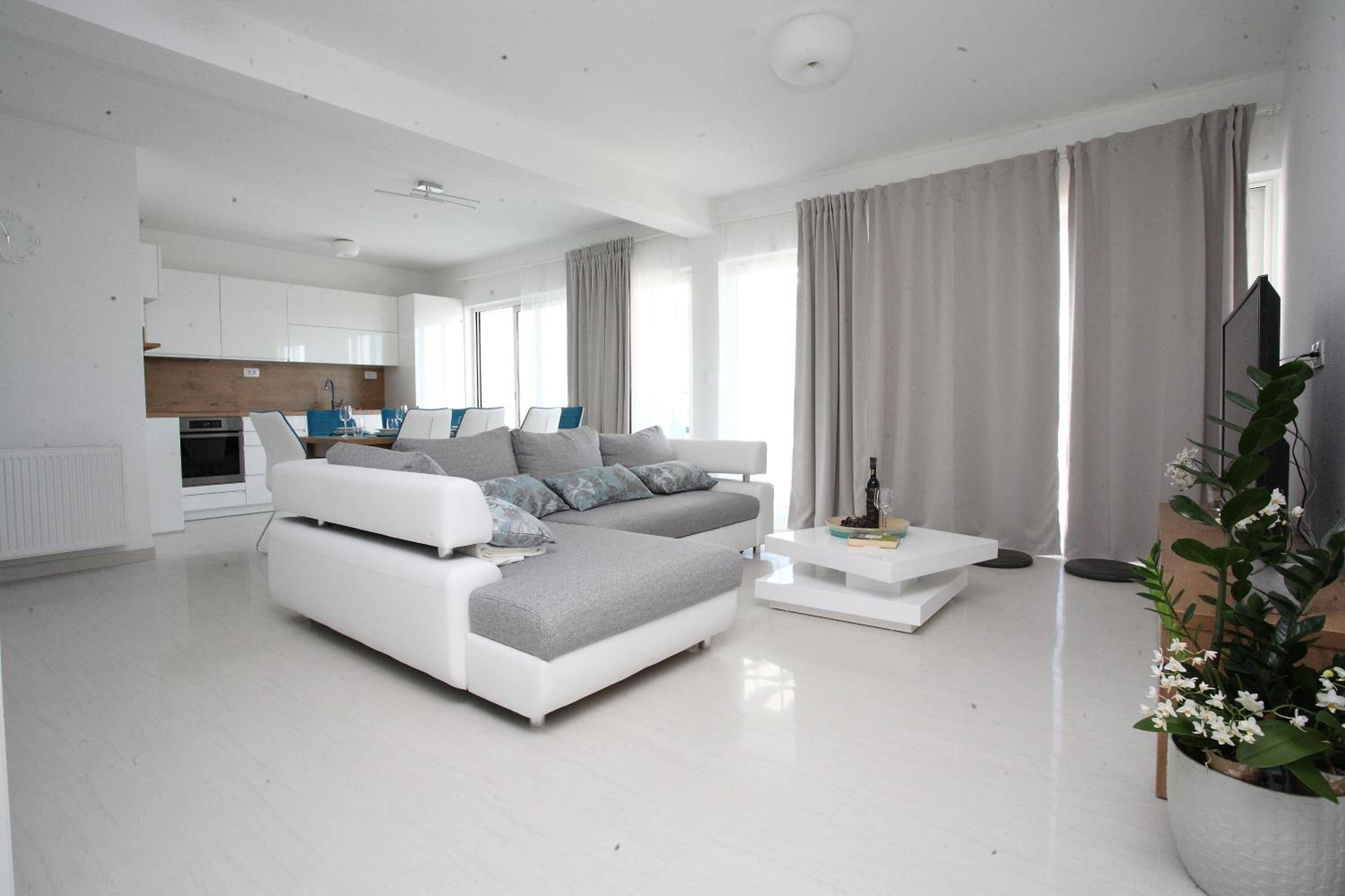 Villa-Apartments Karmel view 2