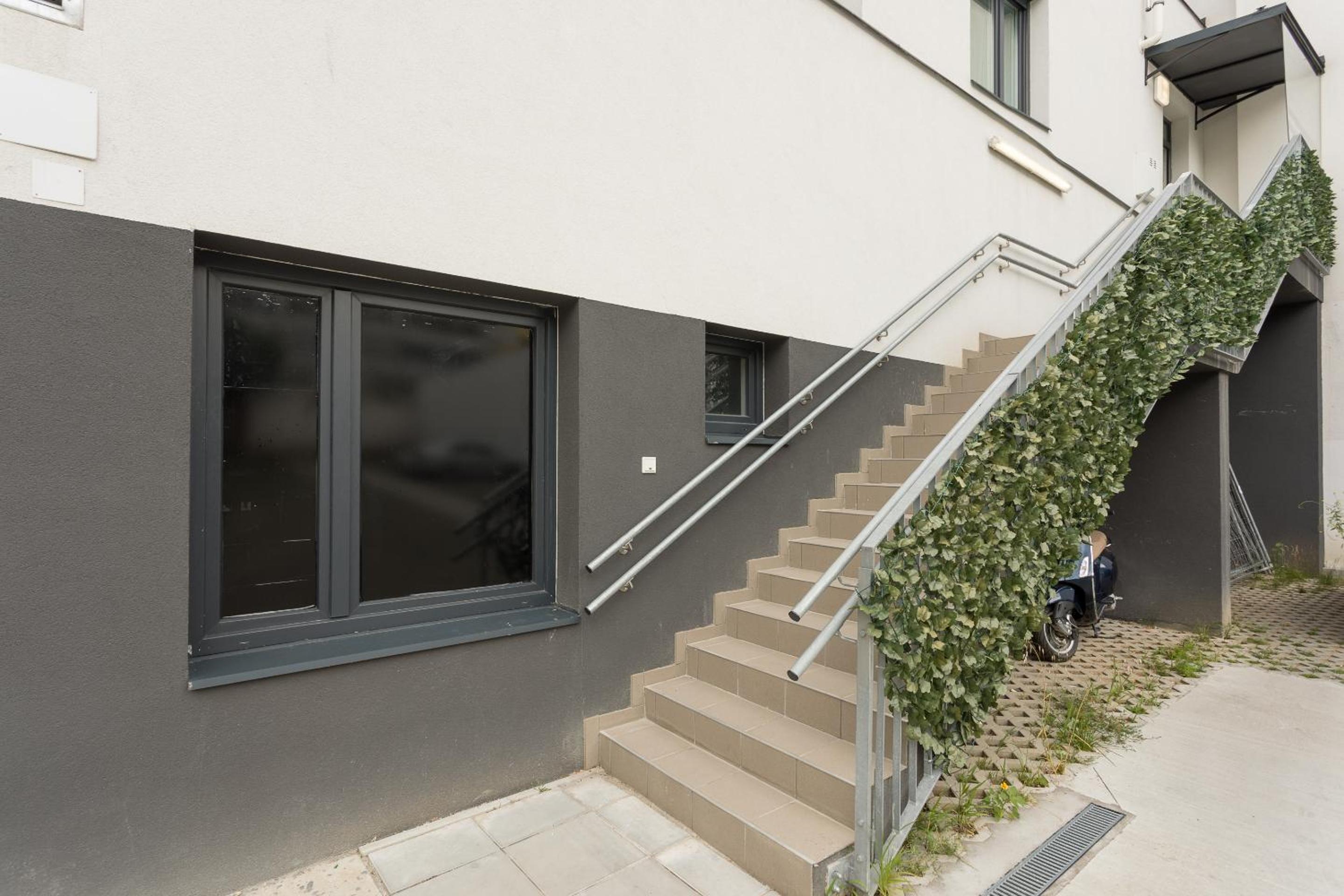 Mar Suite Apartments - Simmering