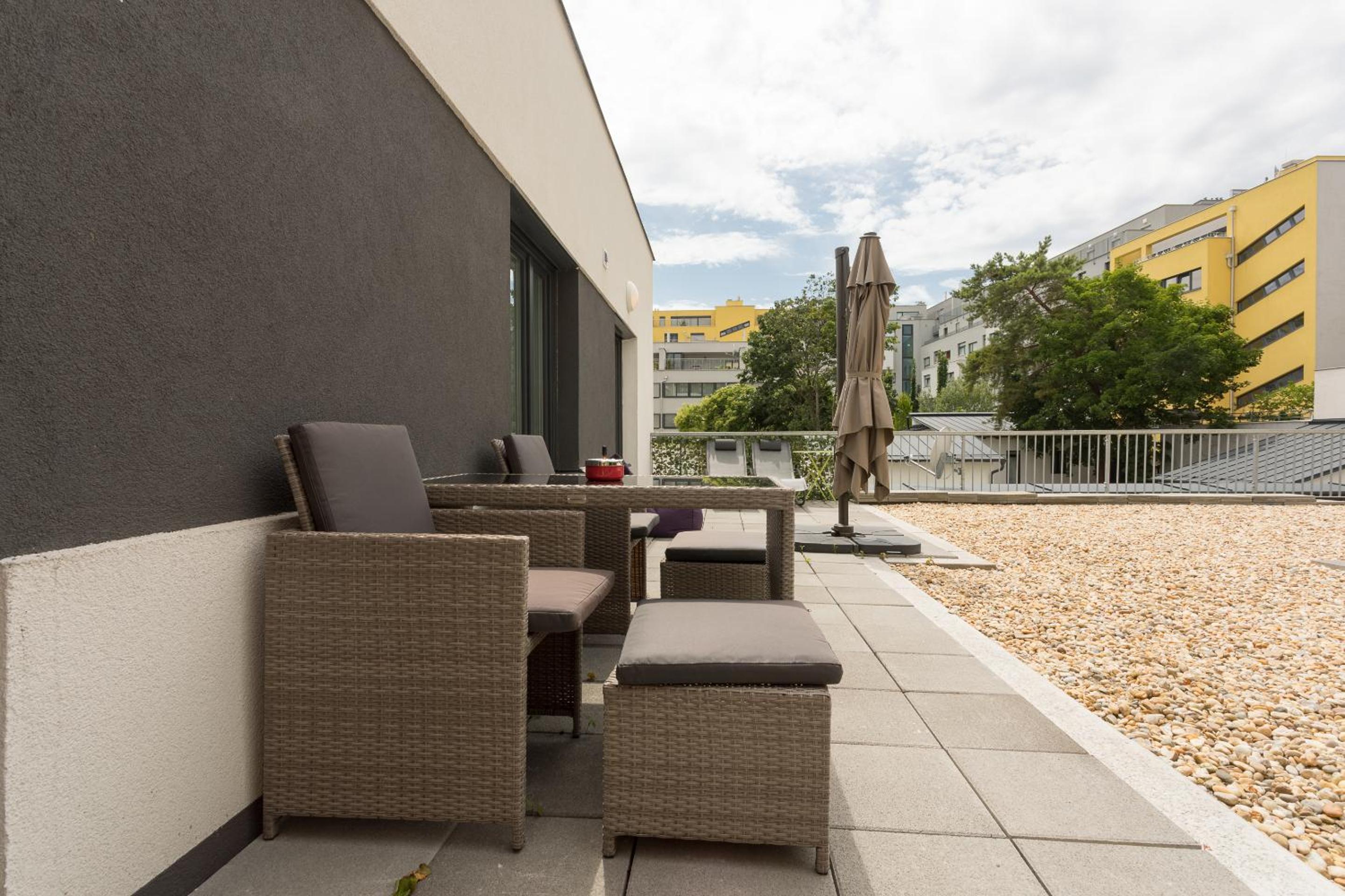 Mar Suite Apartments - Simmering