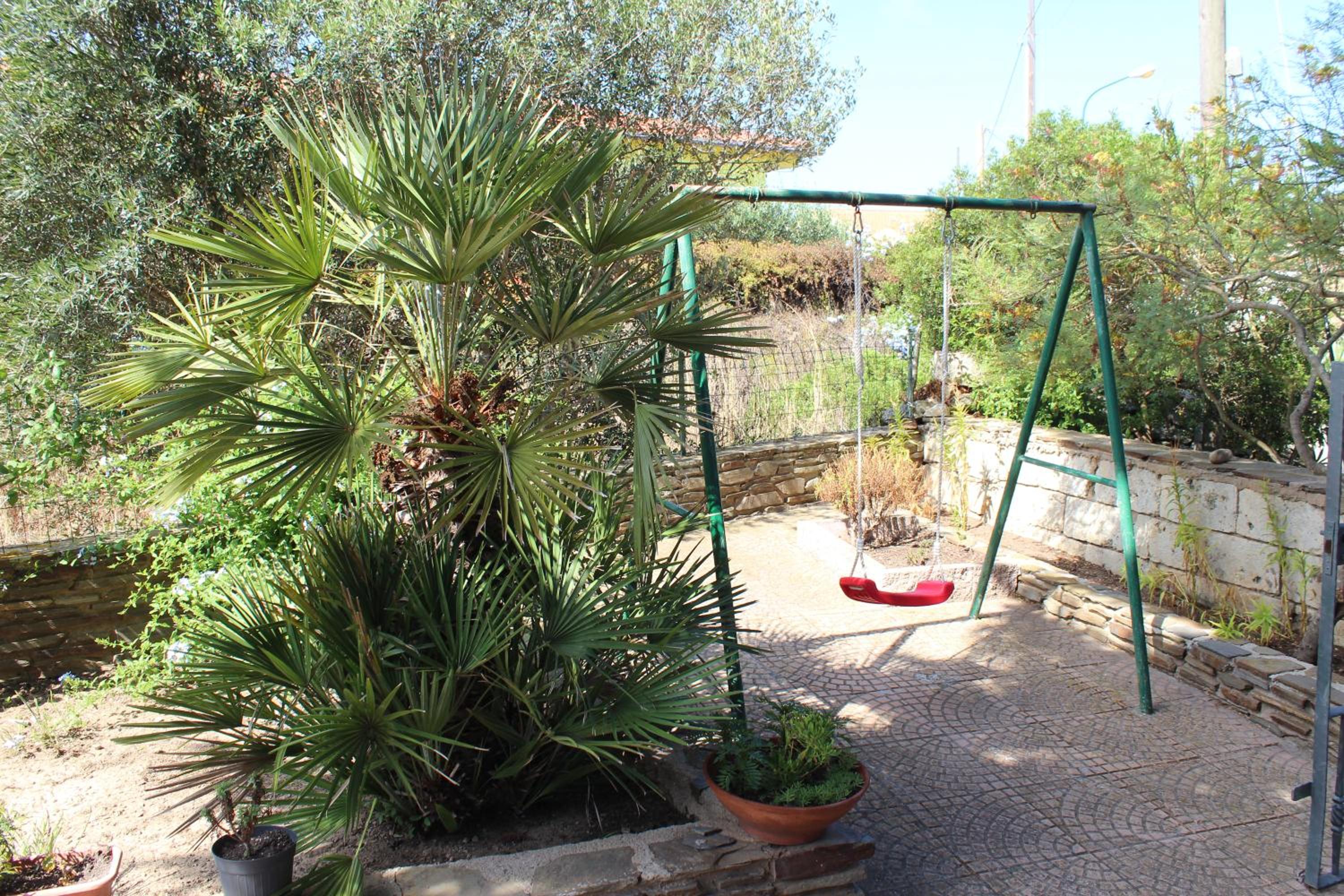 Photo 33