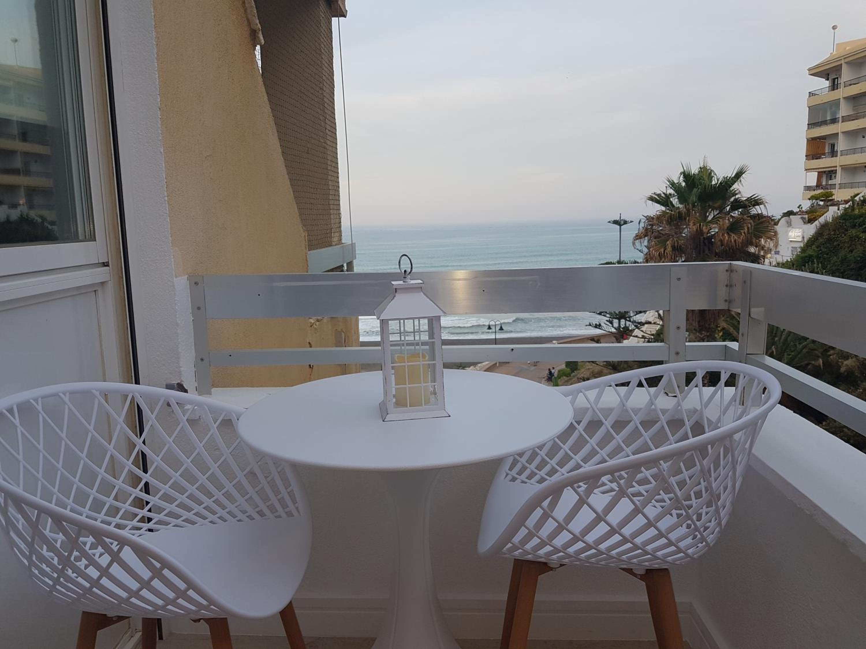 Roca Chica Torremolinos view 4