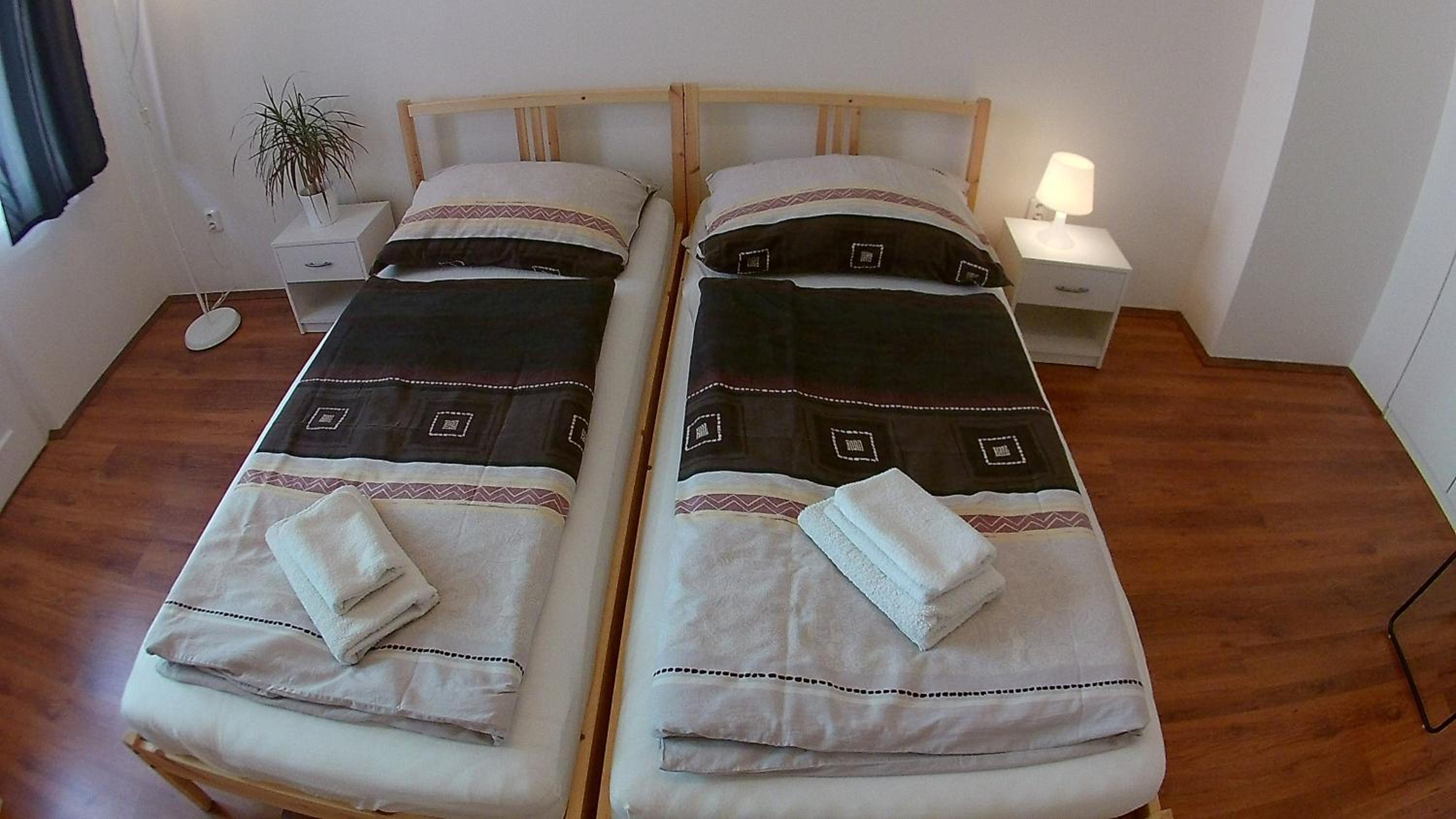 Jezerka Apartments - Free Parking - Easy Access to Center