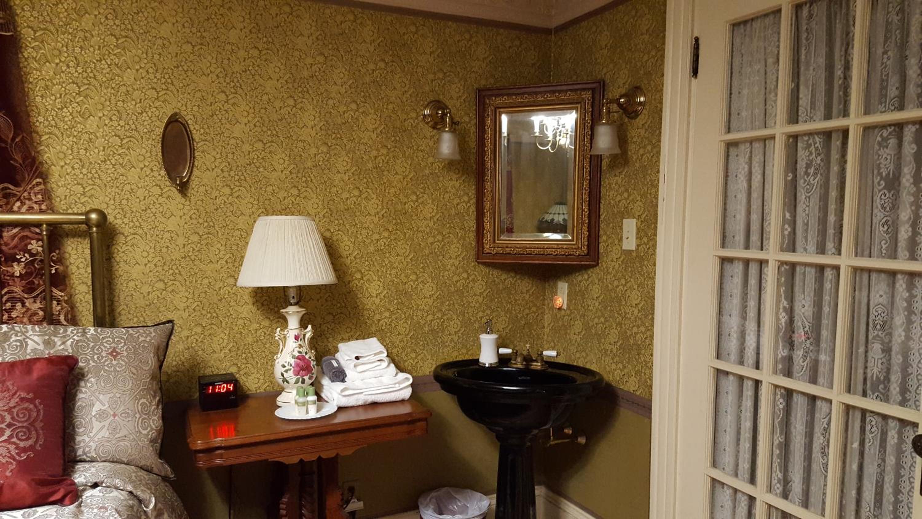 Holidae House Bed & Breakfast