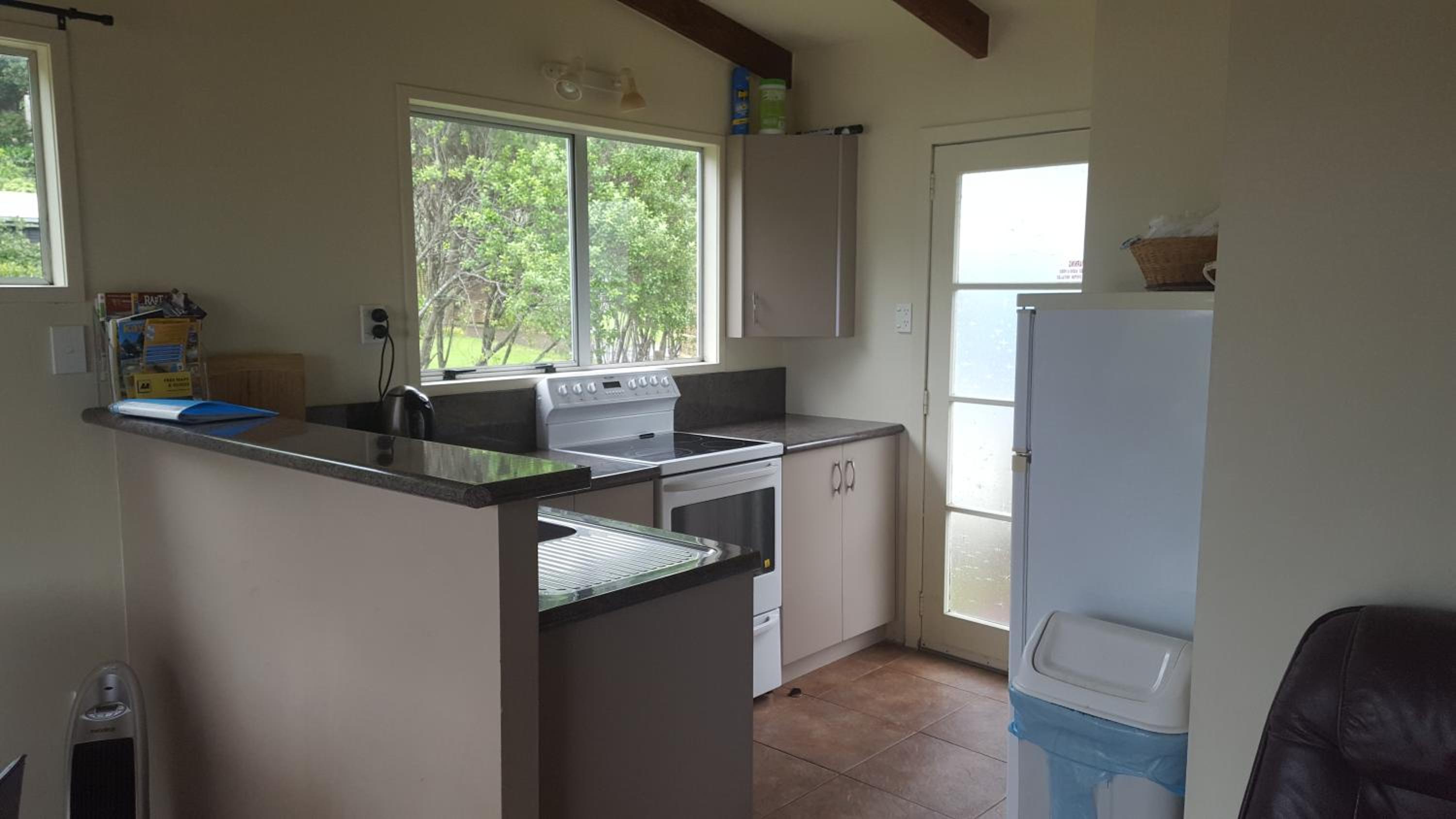 Hot Water Beach Cottage view 5