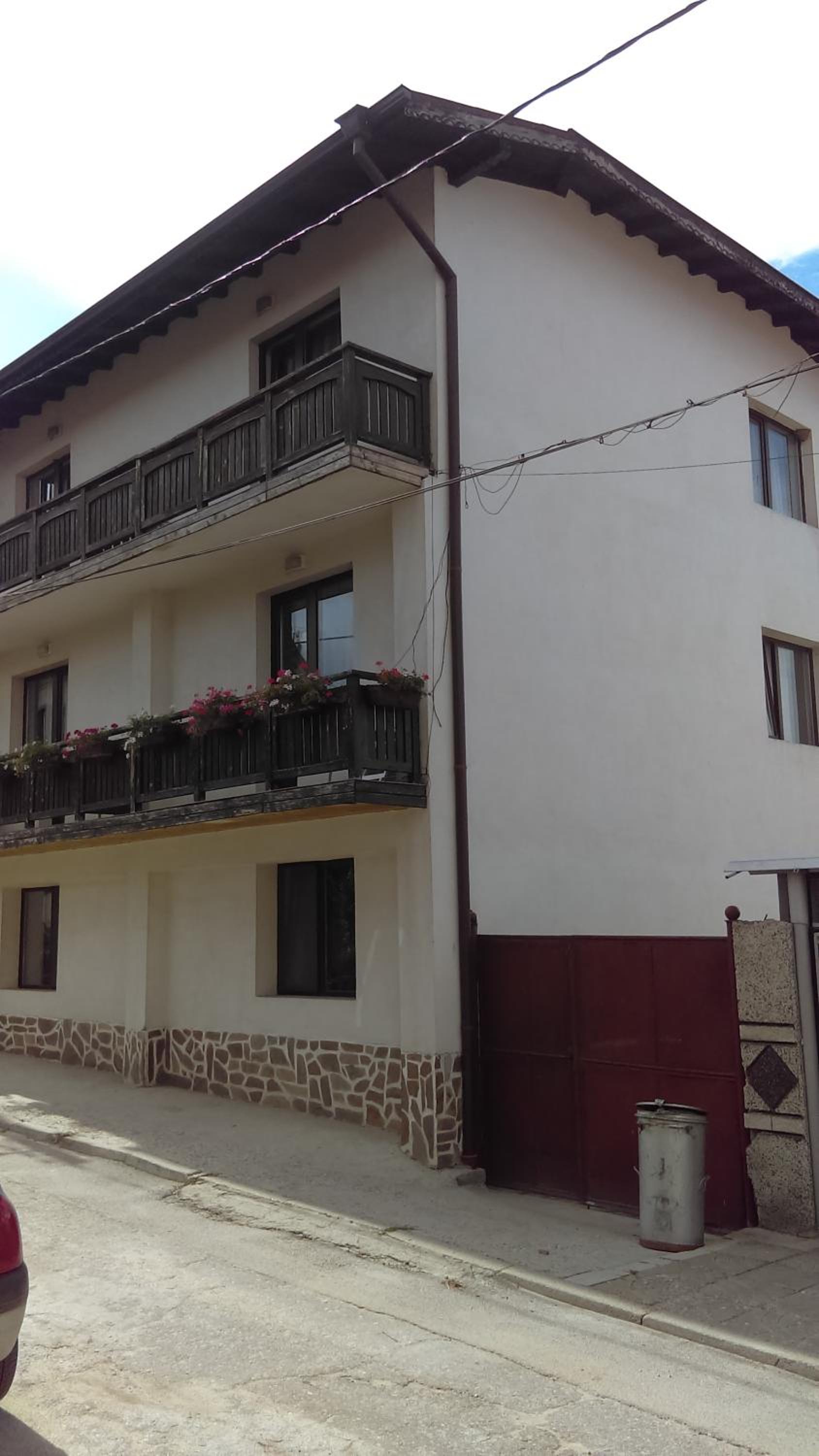 Djolevi Guesthouse