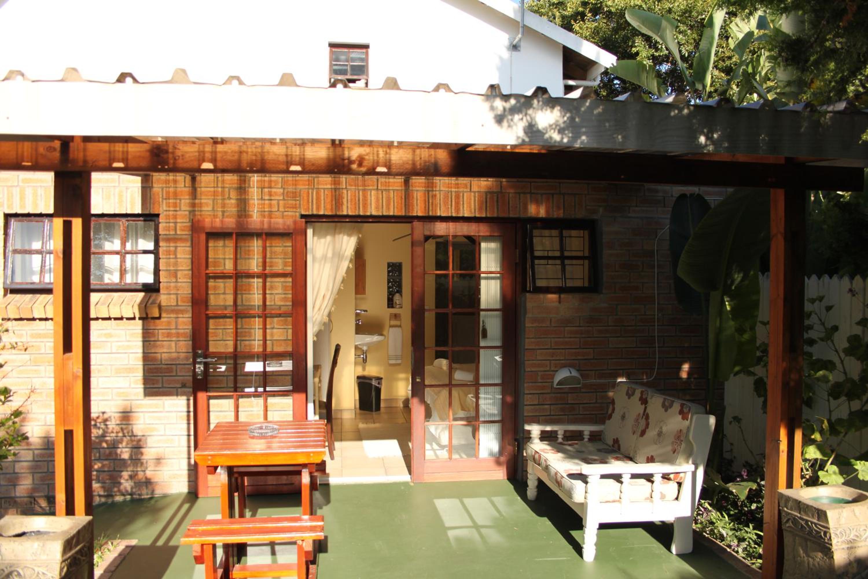 Pelican Lodge Guesthouse