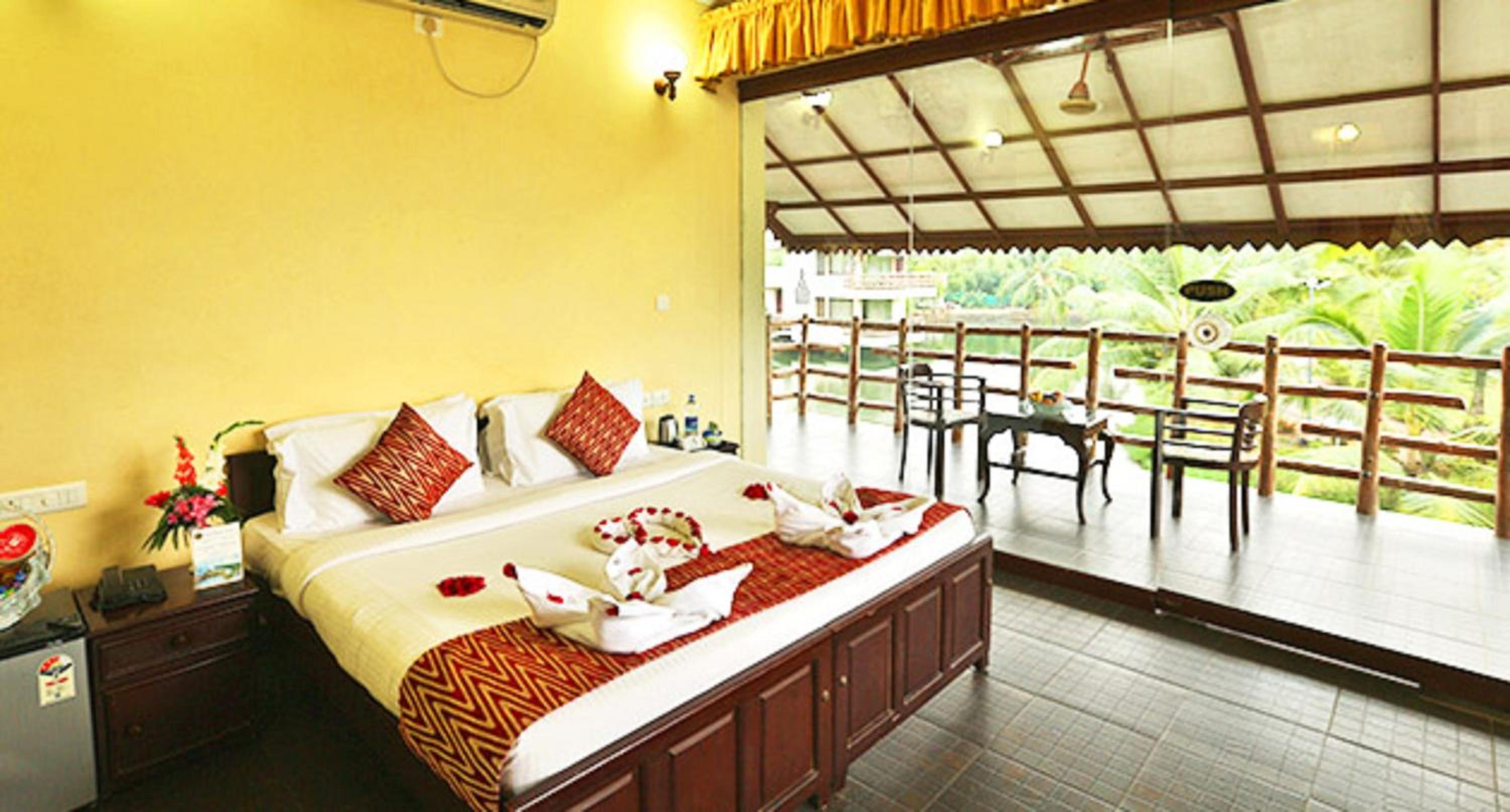 Kalathil Lake Resort view 3