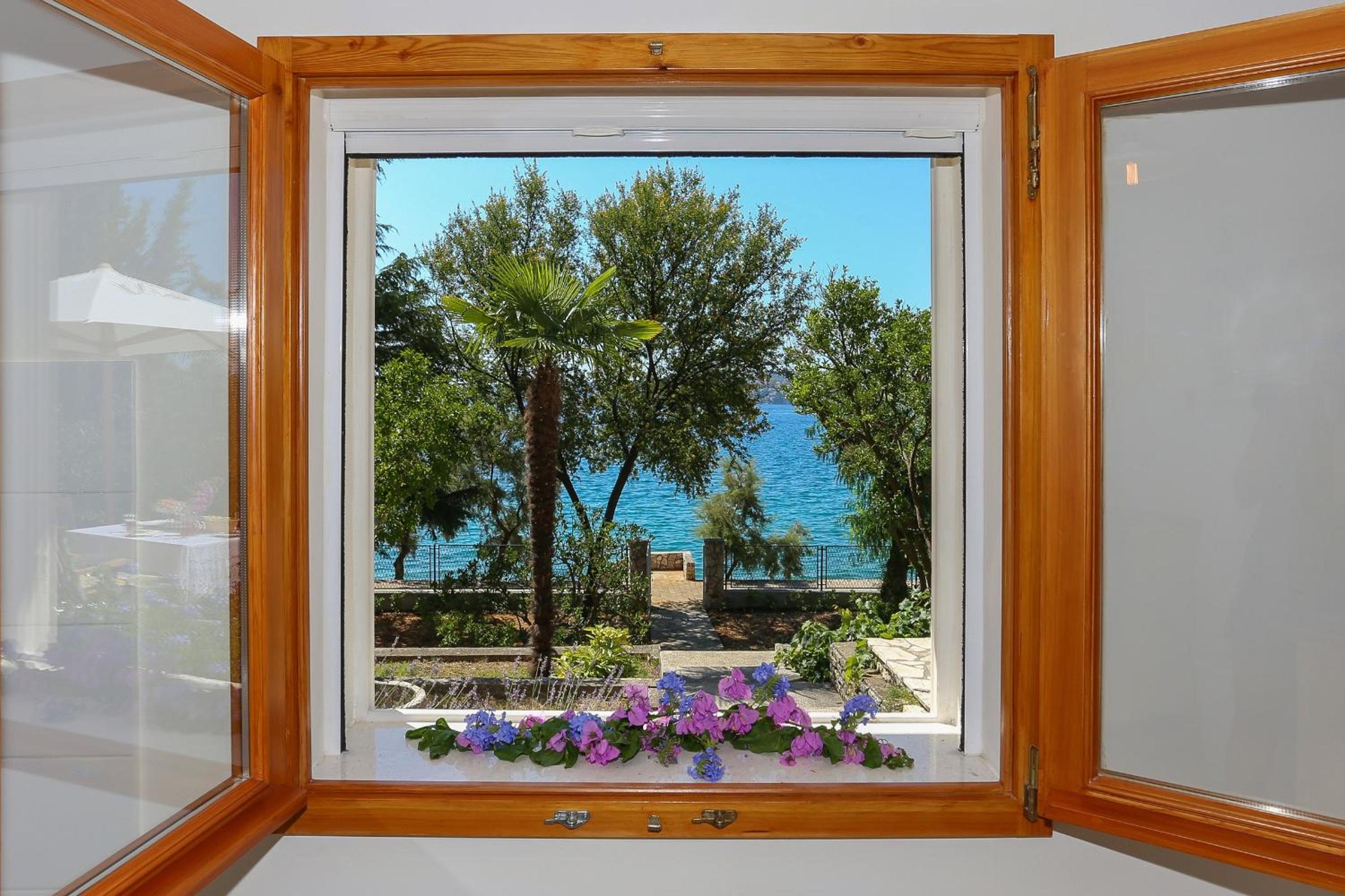 Secret Garden Barada Beach Apartment view 3