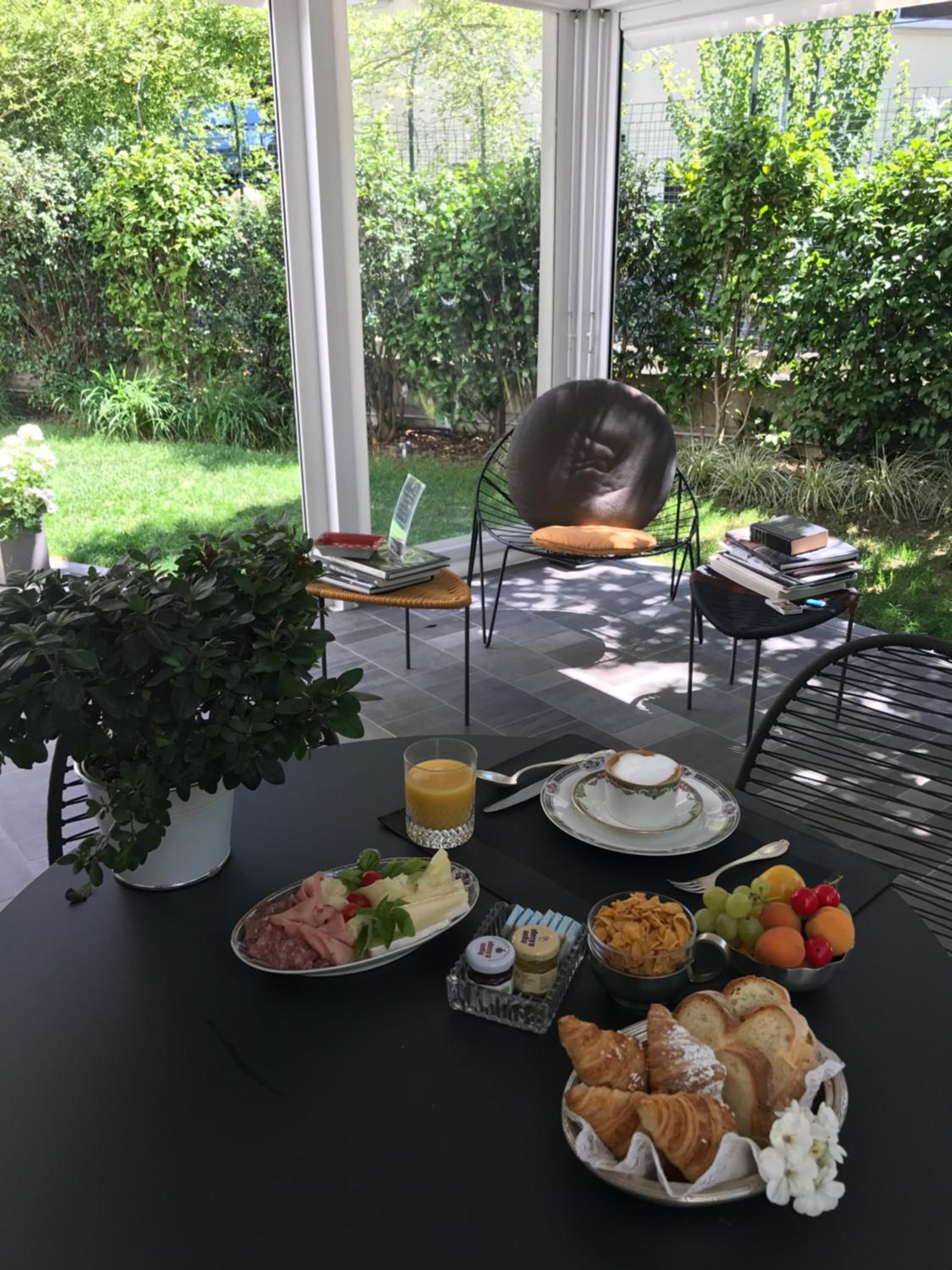 Conti Guest House
