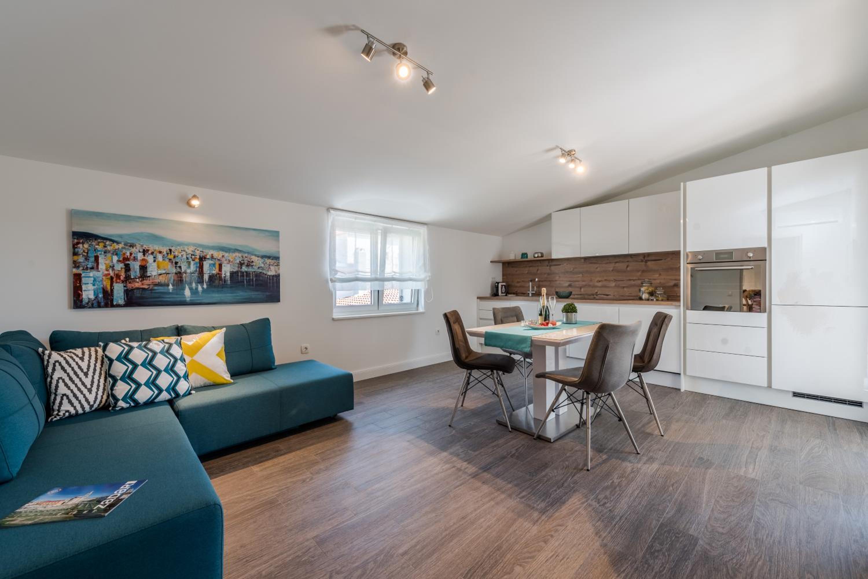 Apartments Ena
