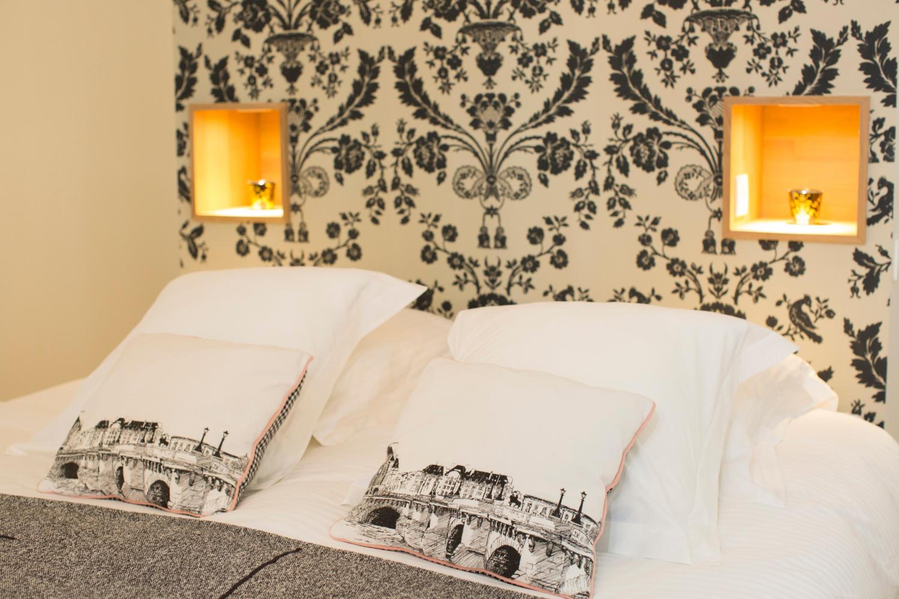 Maison Amodio Boutique B&B with Sunny terrace in Quiet neighborhood