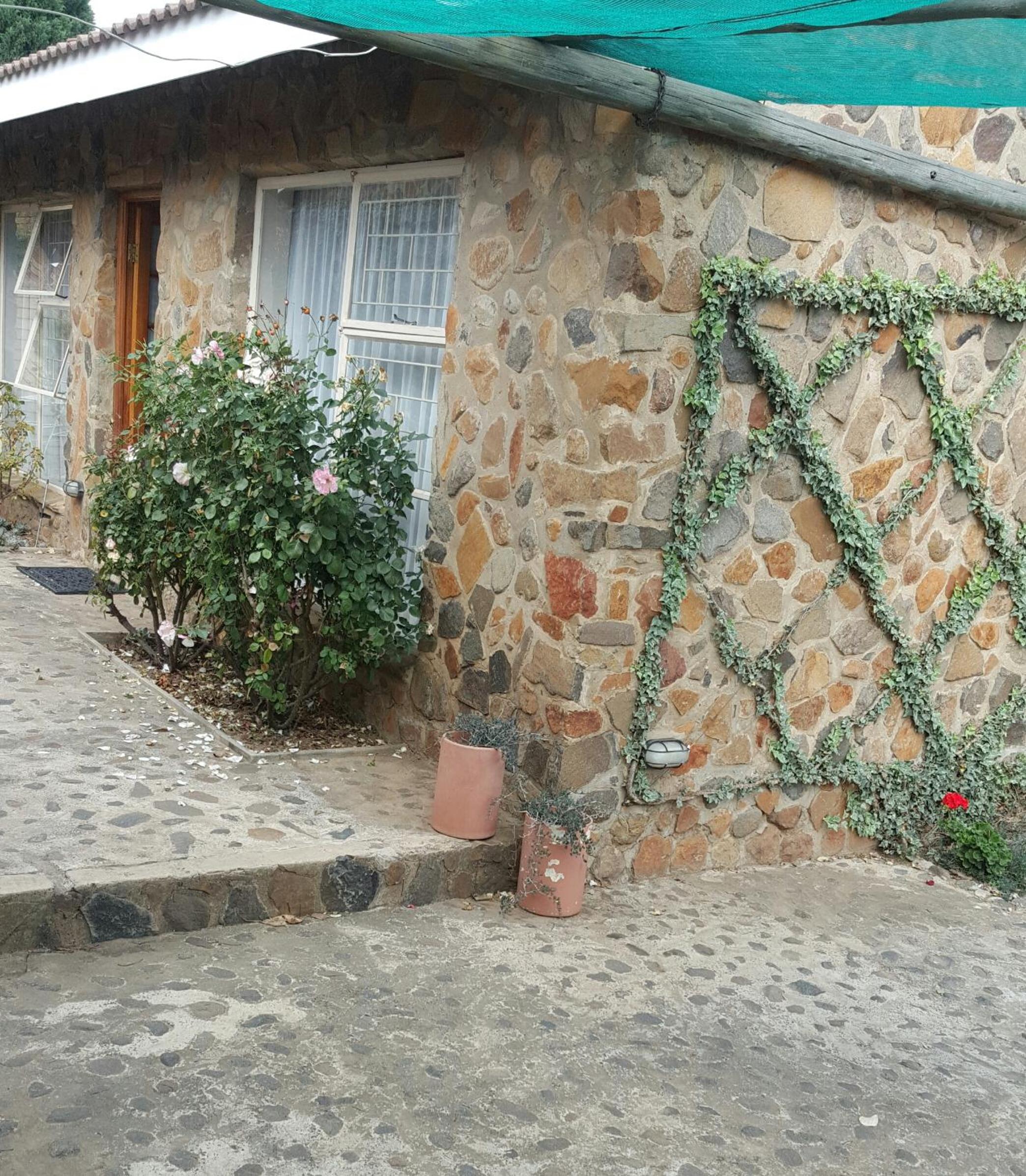 Gemsbok Cottage