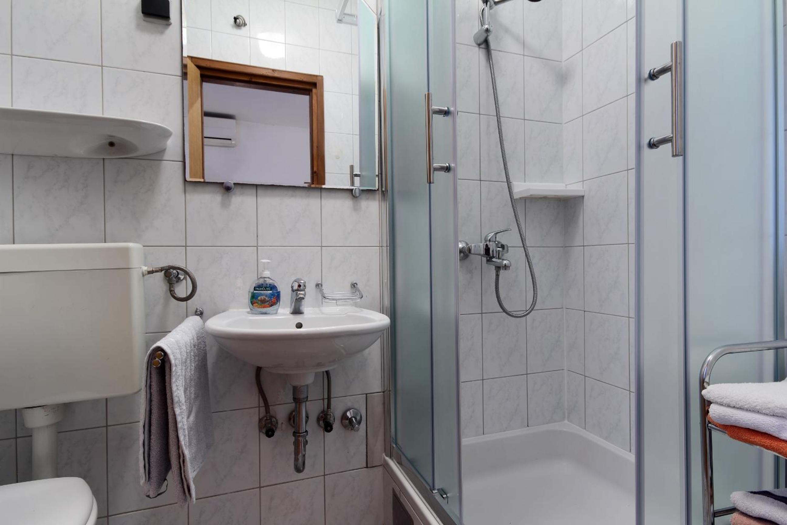Vukosav Family Apartments and Rooms