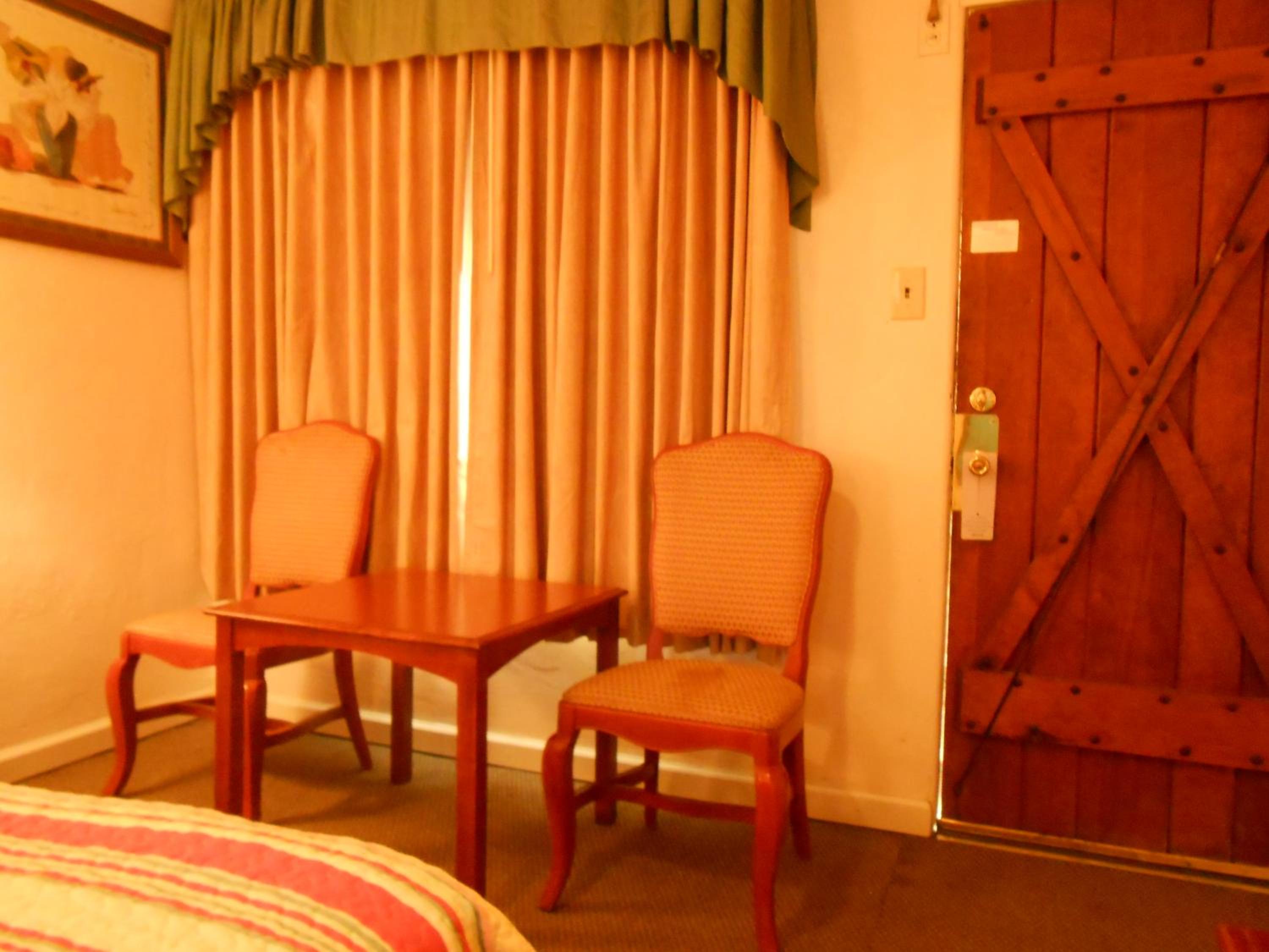 Cheyenne Vacations - Sands Motel - Property Image 13