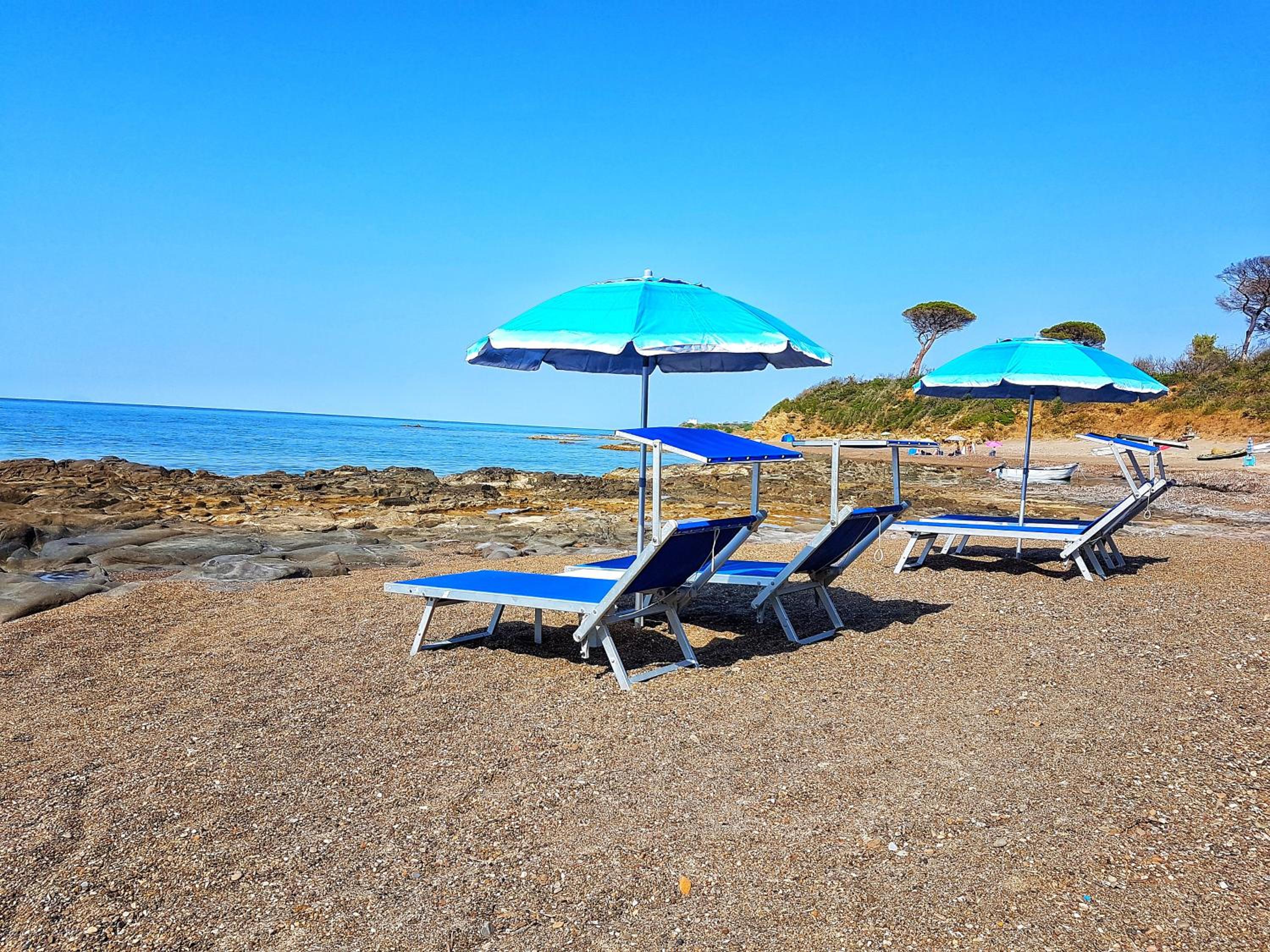 Hotel Brezza Marina Guesthouse - Image 1