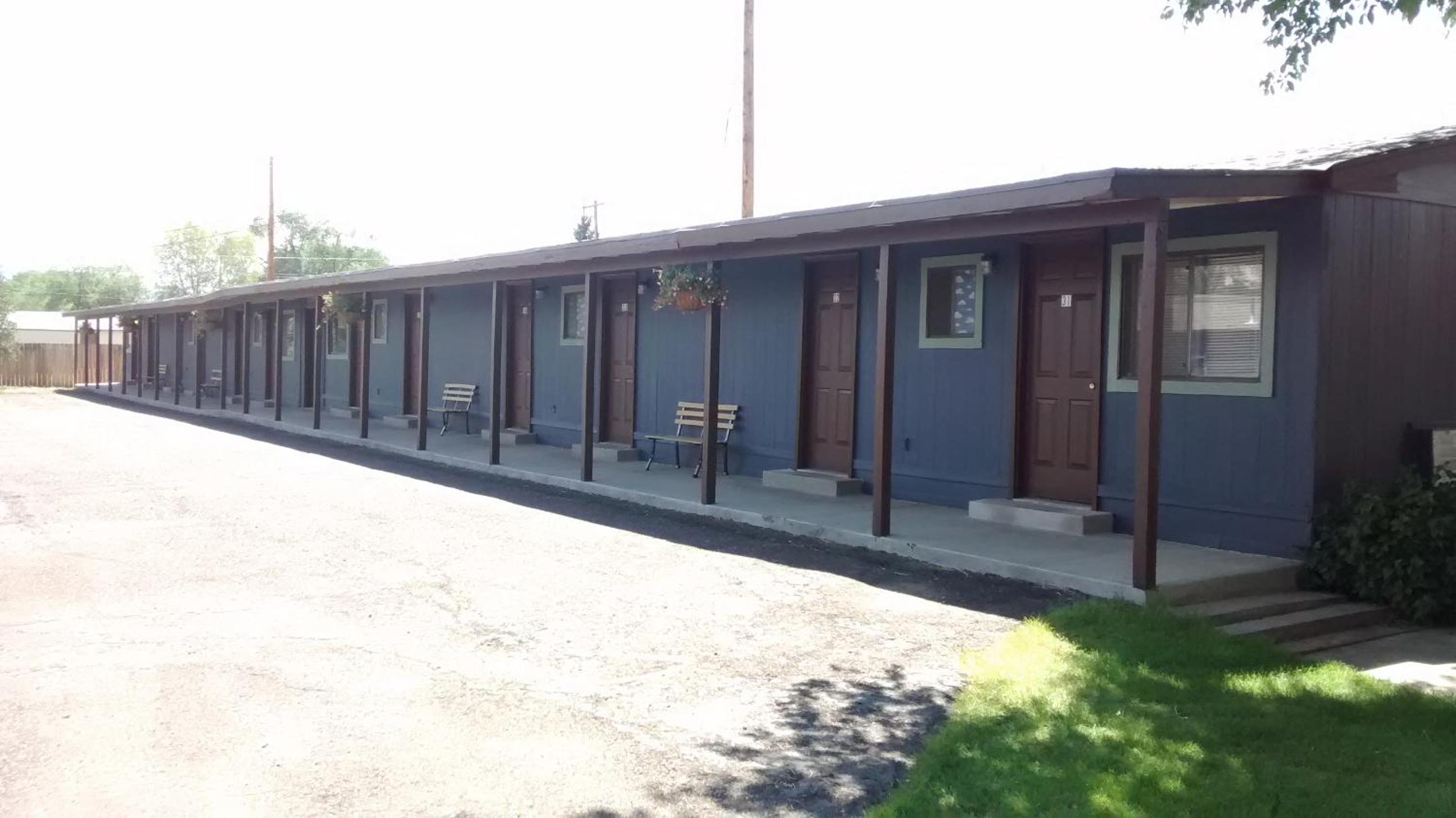 Adobe Sands Motel