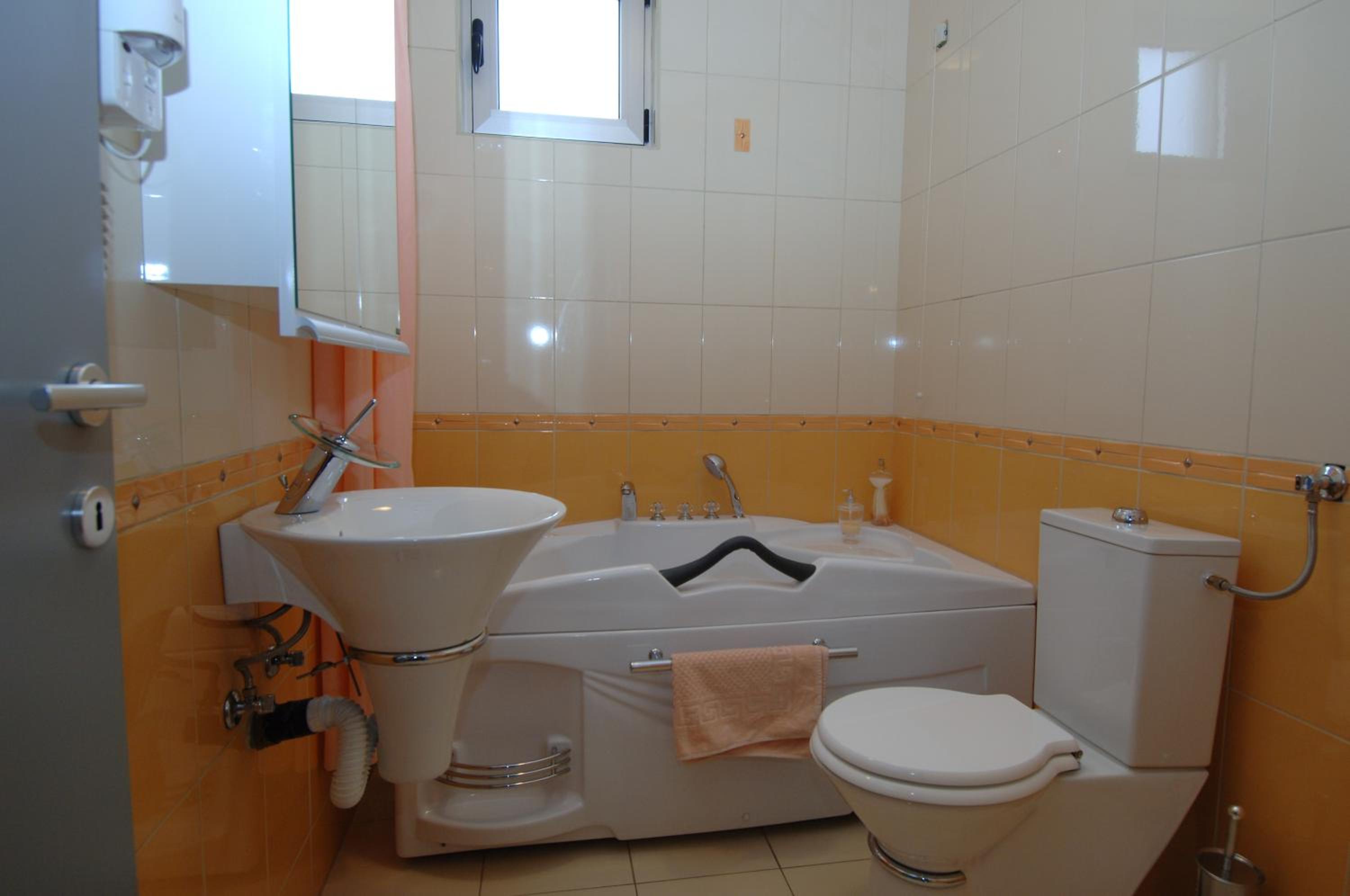 Photo 47