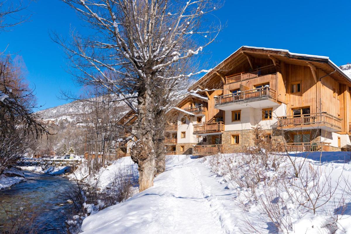 travelski home premium - Résidence Le Hameau du Rocher Blanc 4 stars view 2