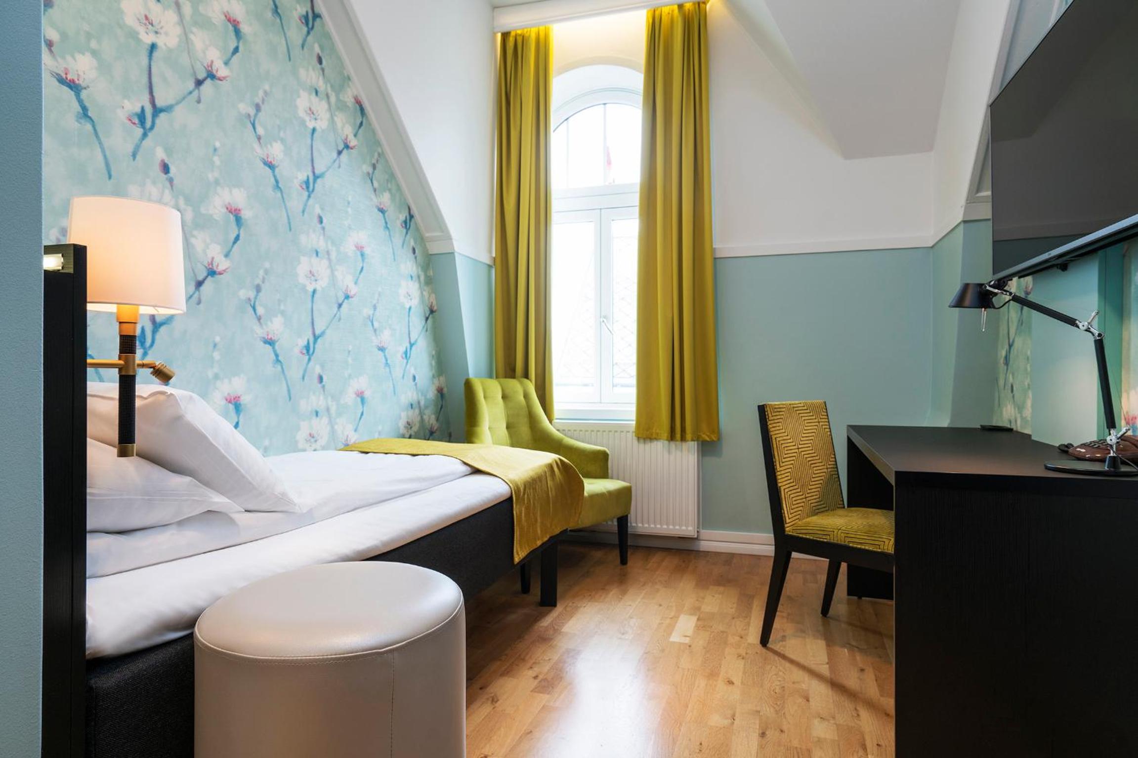 Trondheim Vacations - Thon Hotel Nidaros - Property Image 1