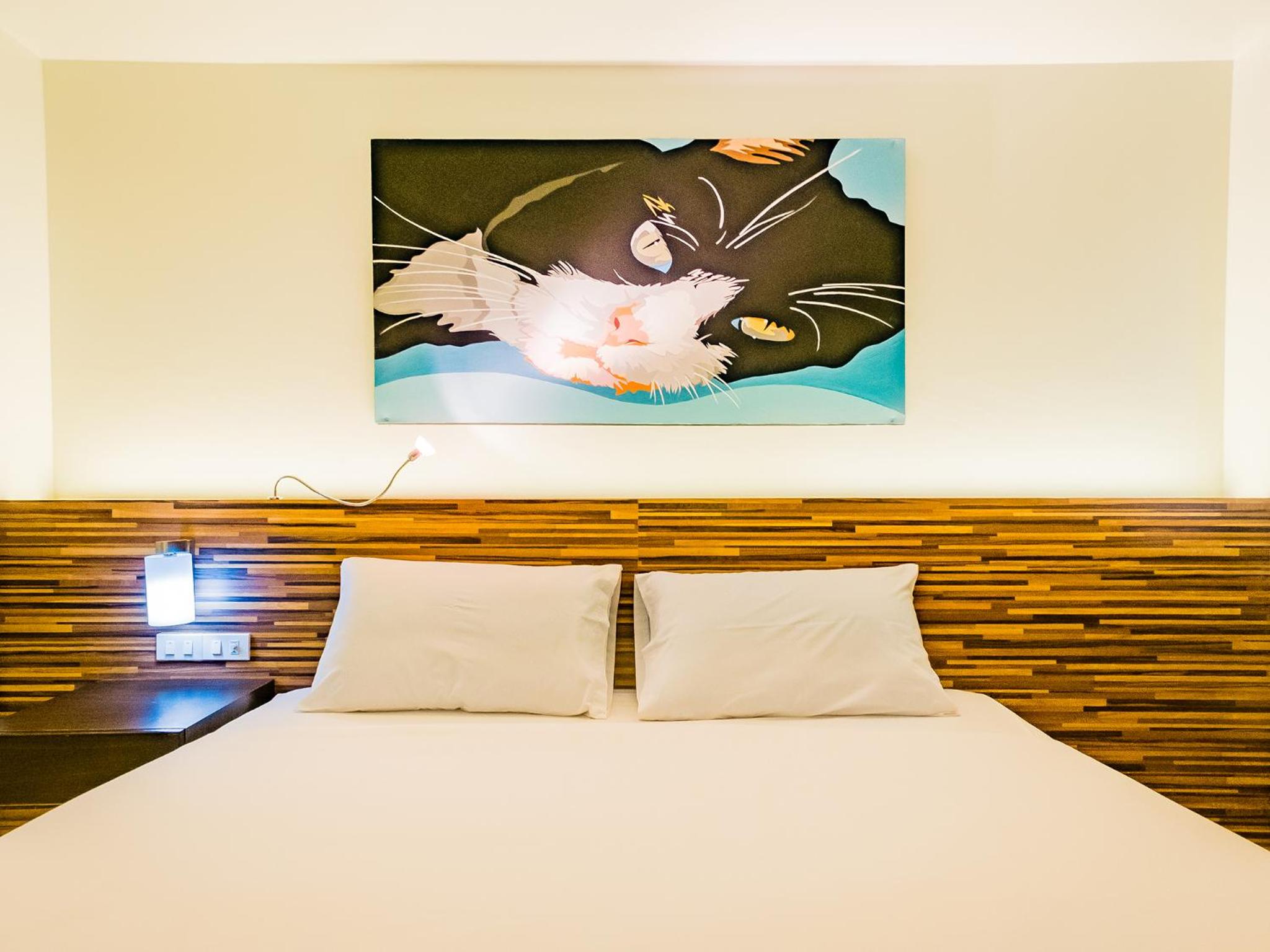 The Rich Hotel