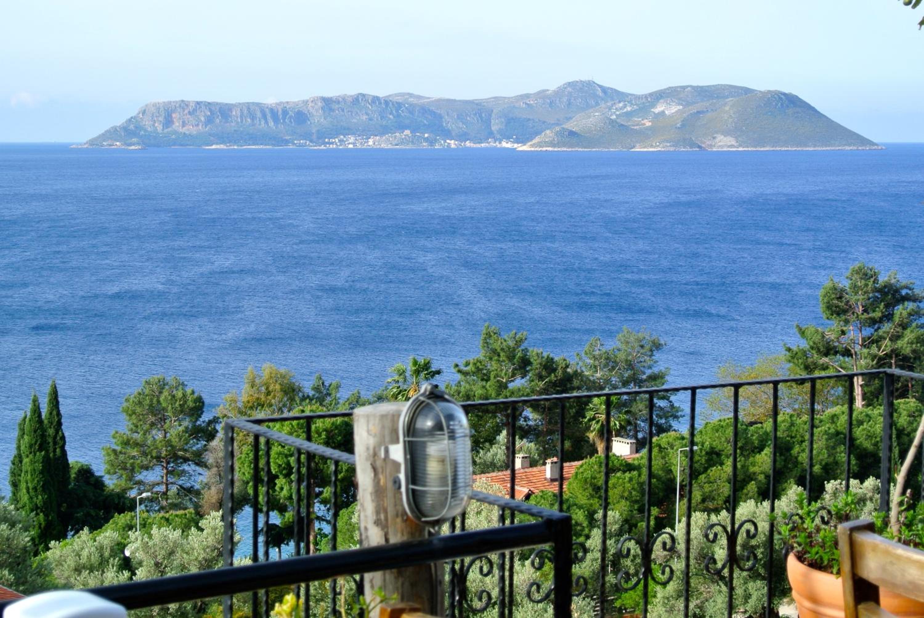 Hideaway - Image 170