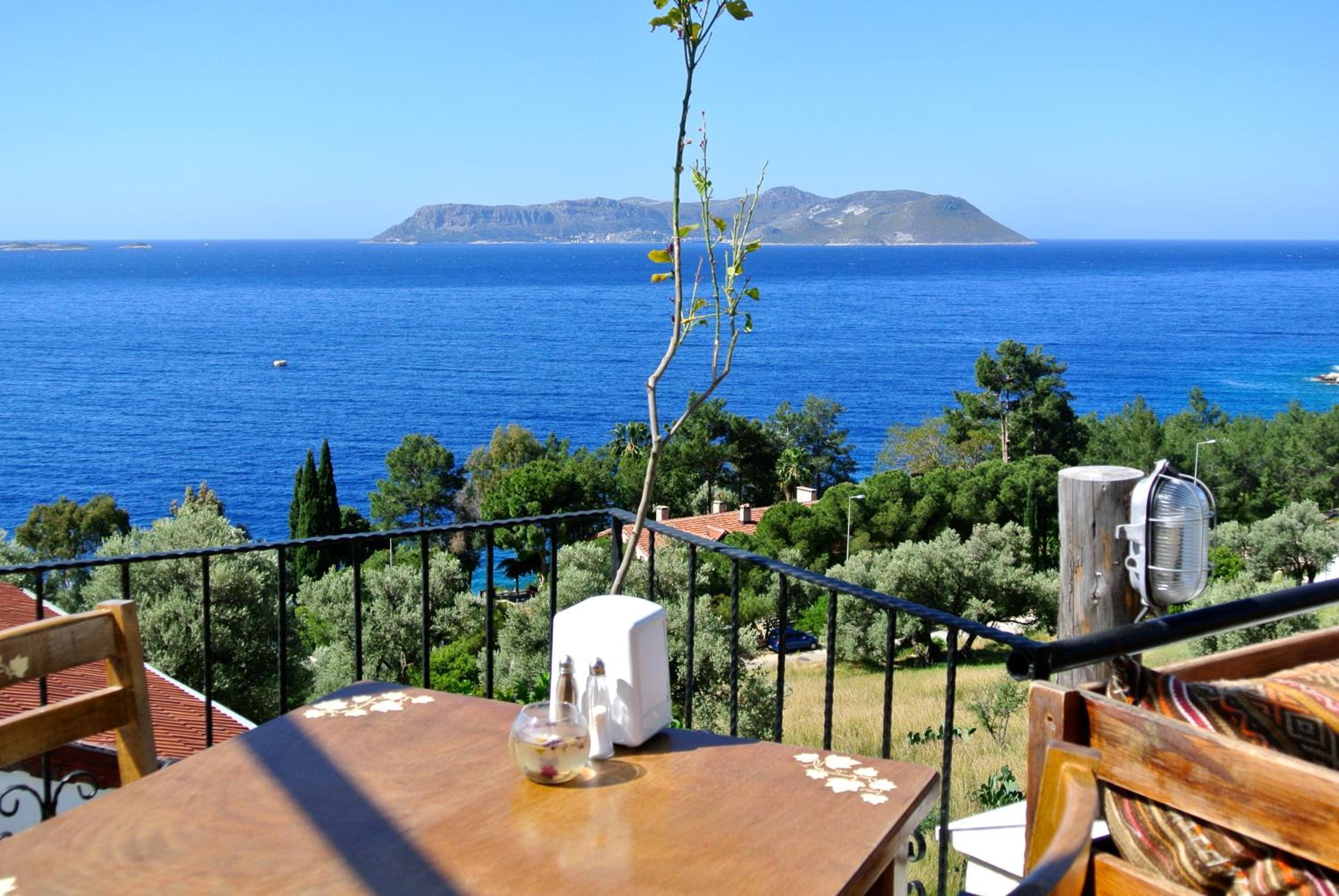 Hideaway - Image 171