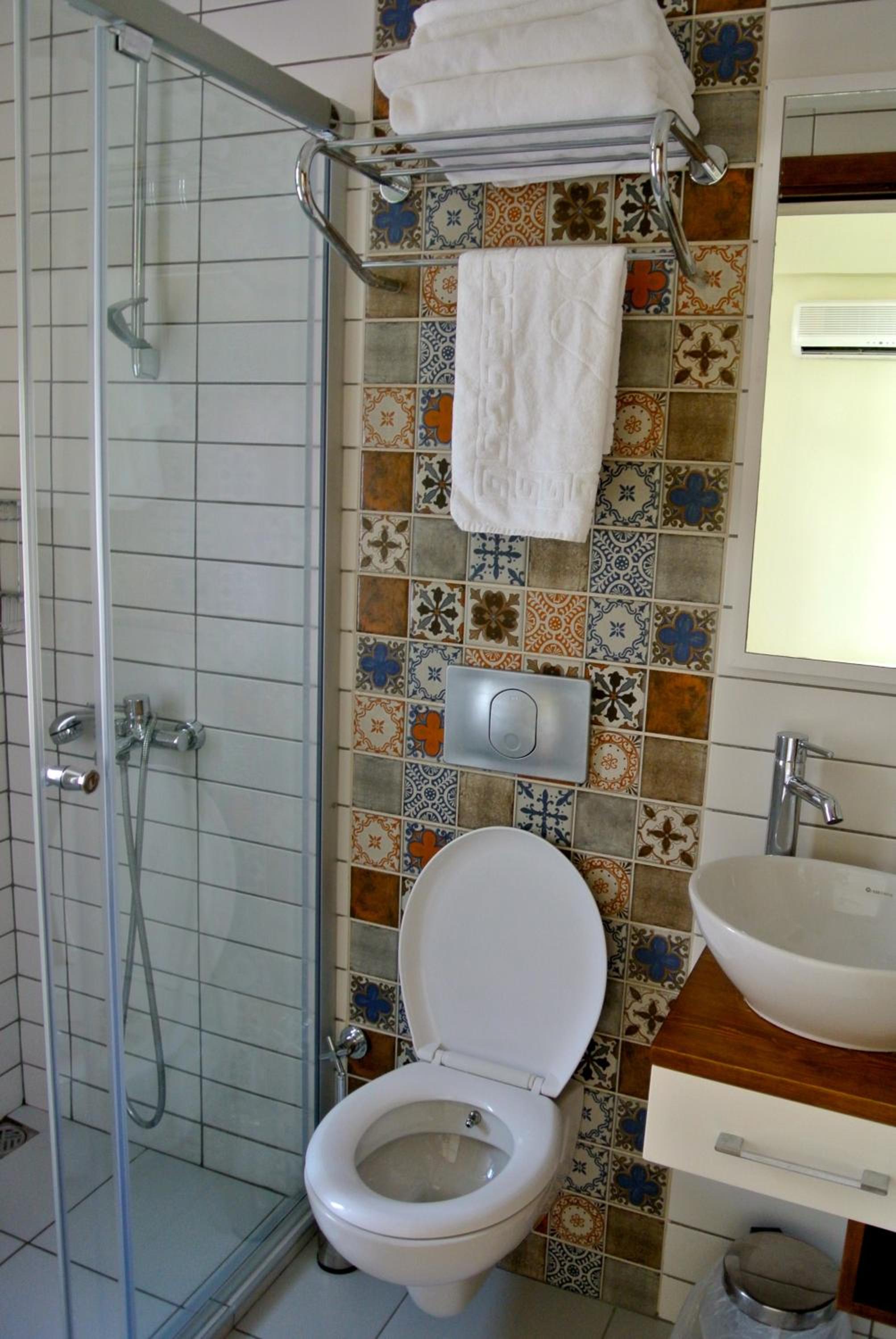 Hideaway - Image 165