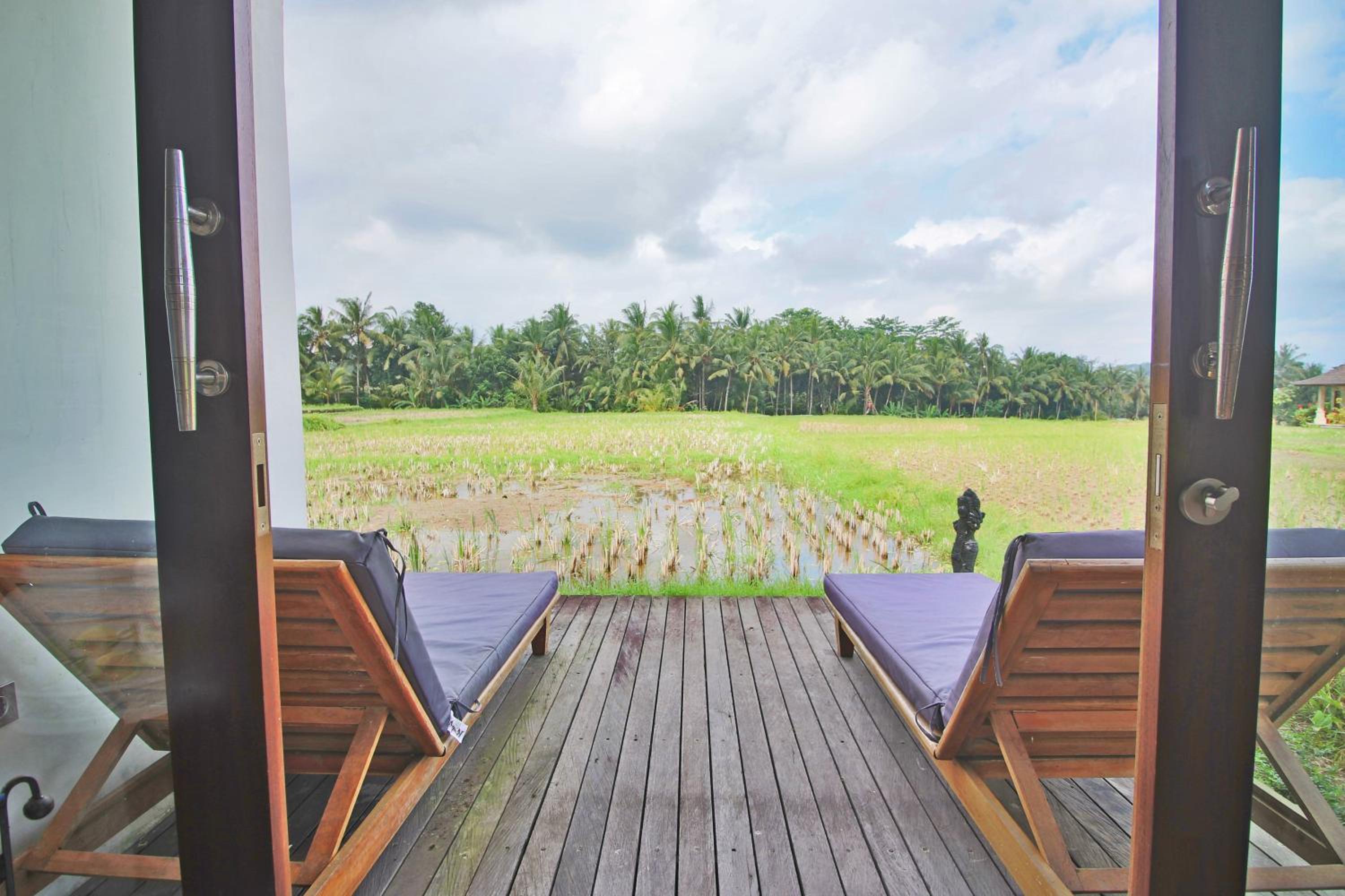 Solo Villas & Retreat
