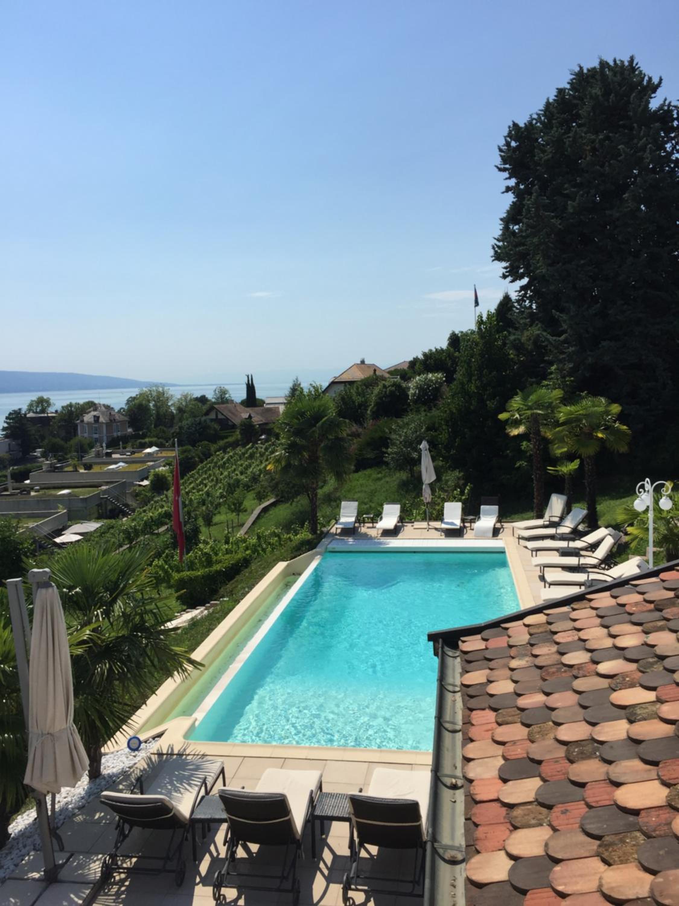 Corseaux Beach rooms-Riviera Beach apartments