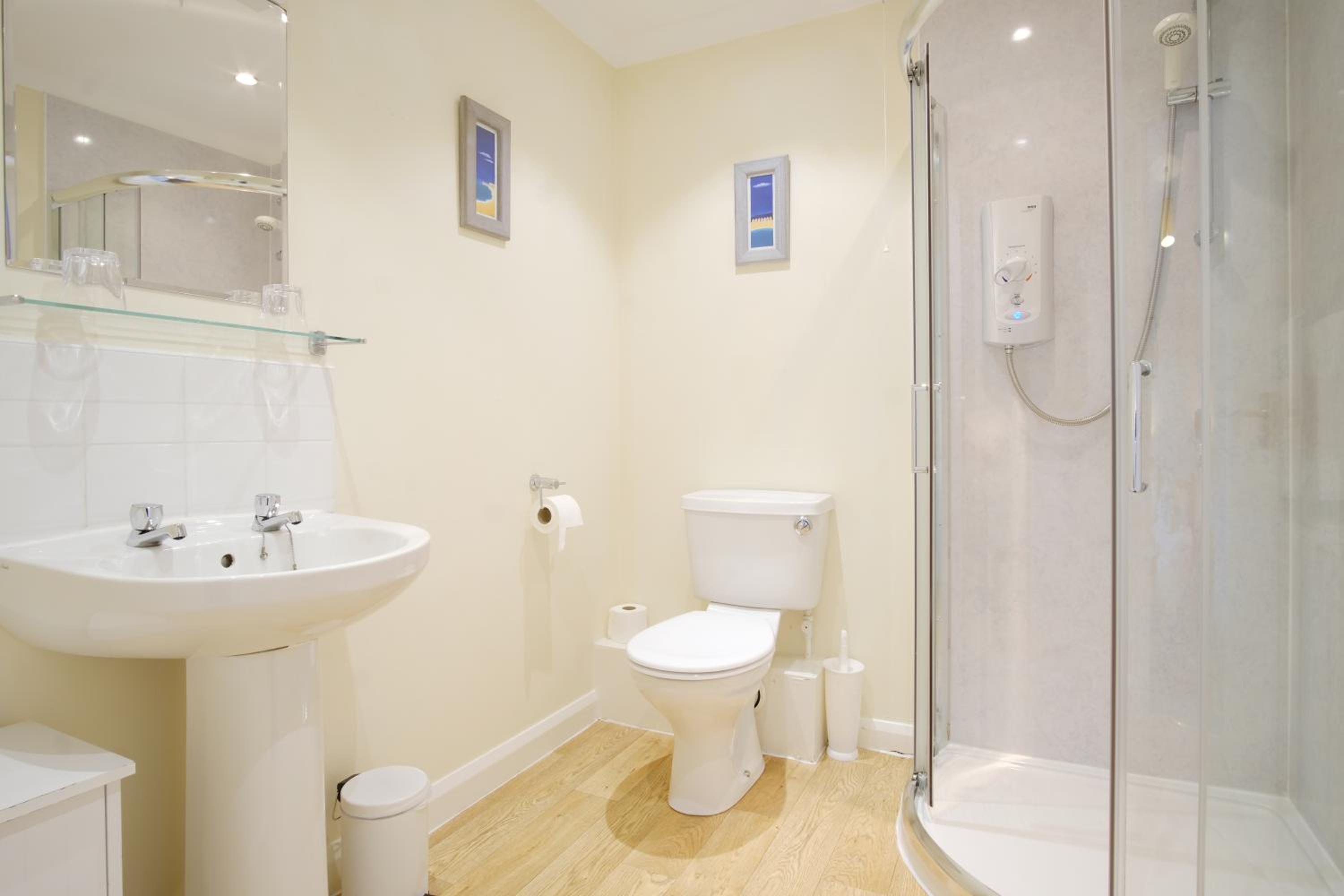 Bude Vacations - Brendon Arms - Property Image 8