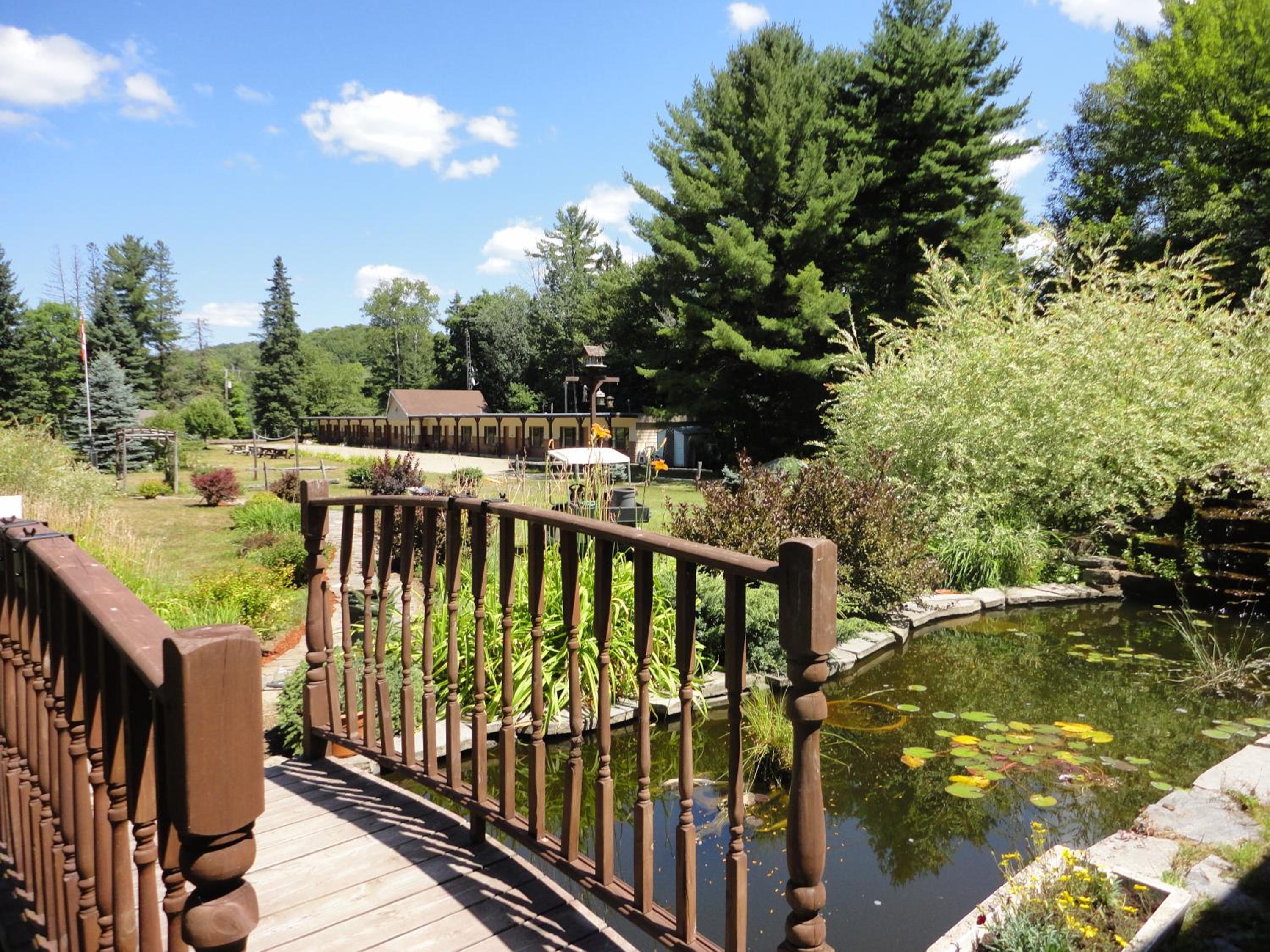 Dwight Riverside Inn