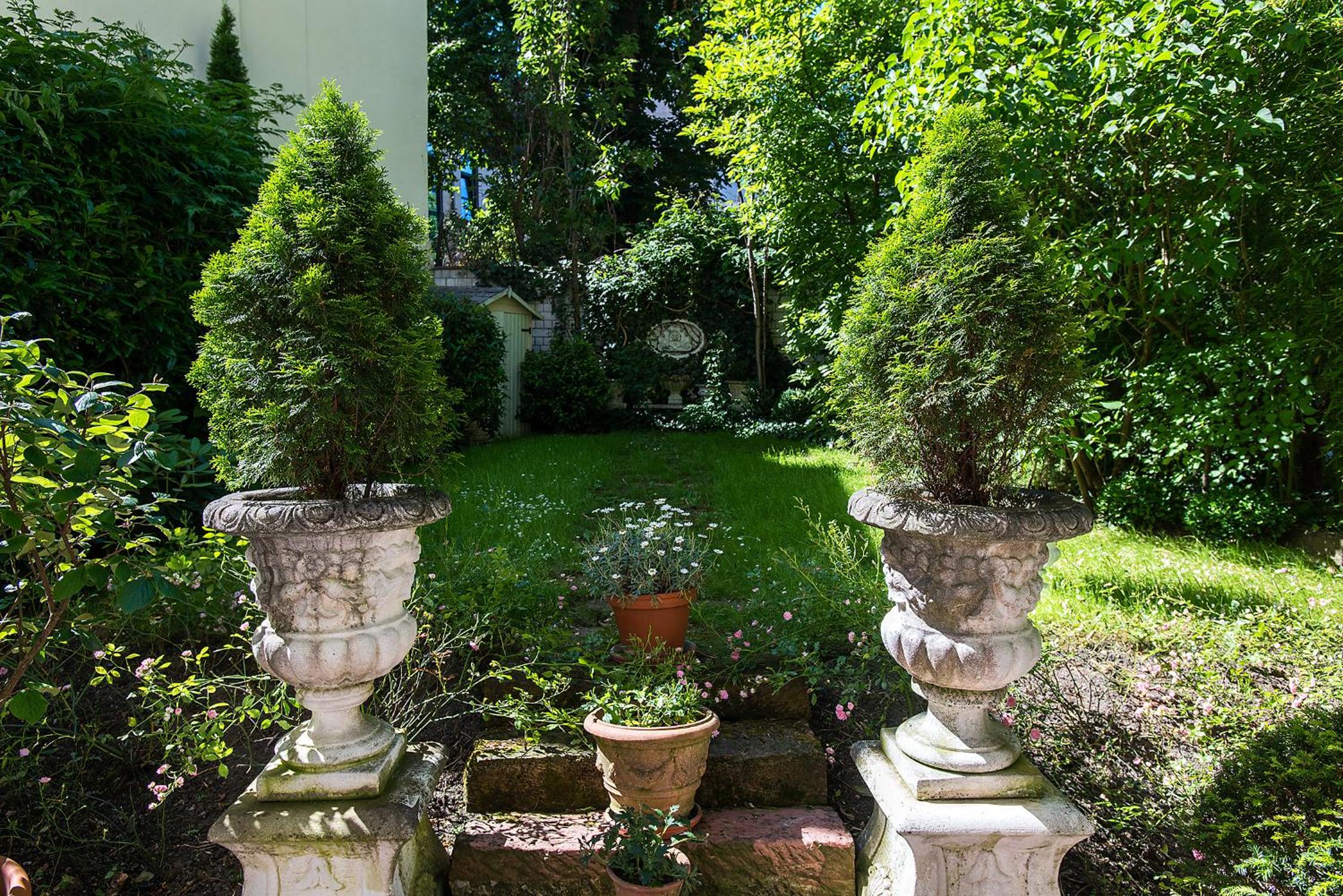 DIRAZI Guesthouse Apartments GmbH - Property Image 54
