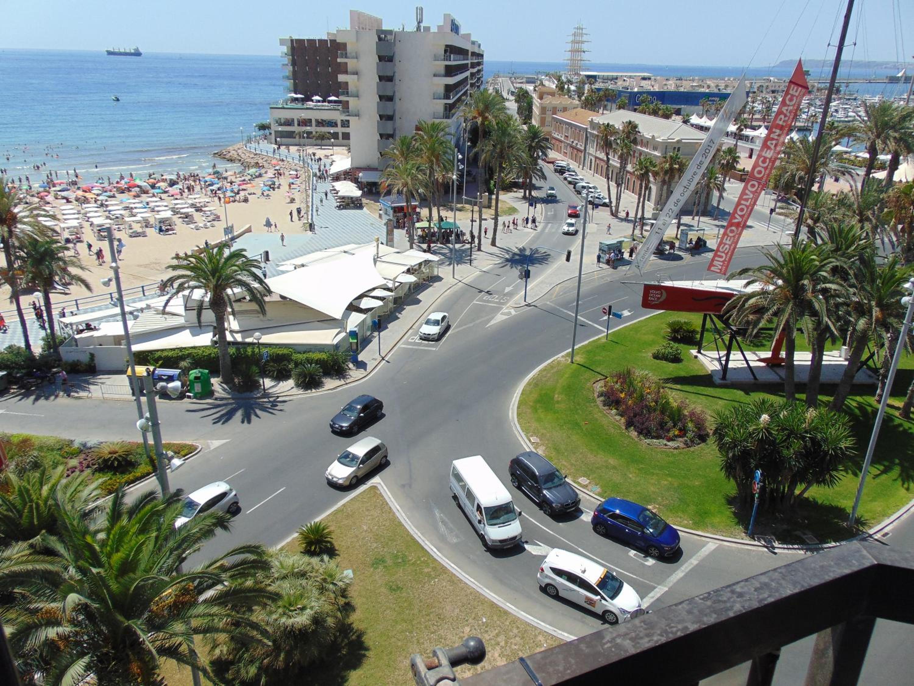 Apartamentos Playa Postiguet Alicante