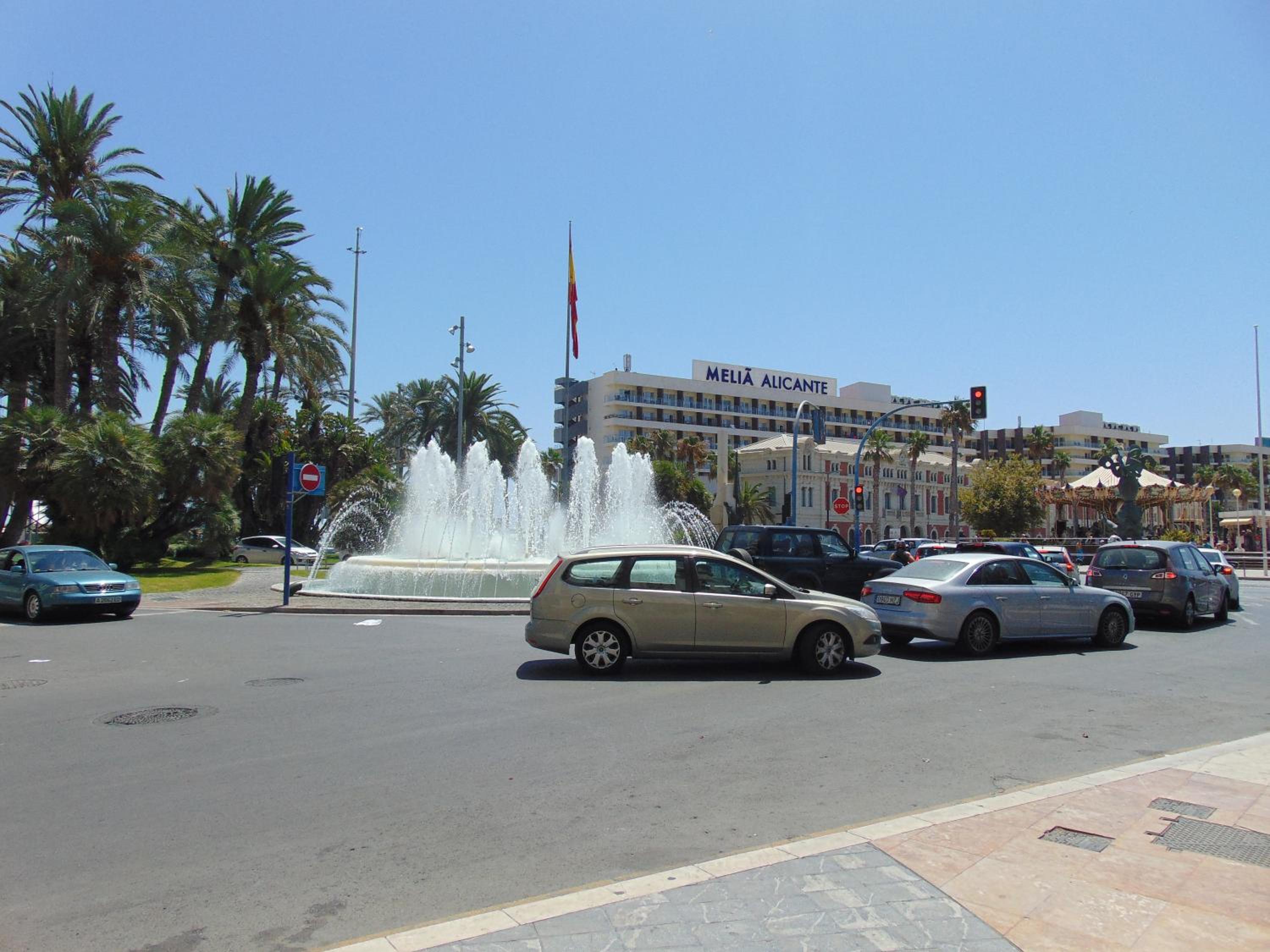 Apartamentos Playa Postiguet Alicante