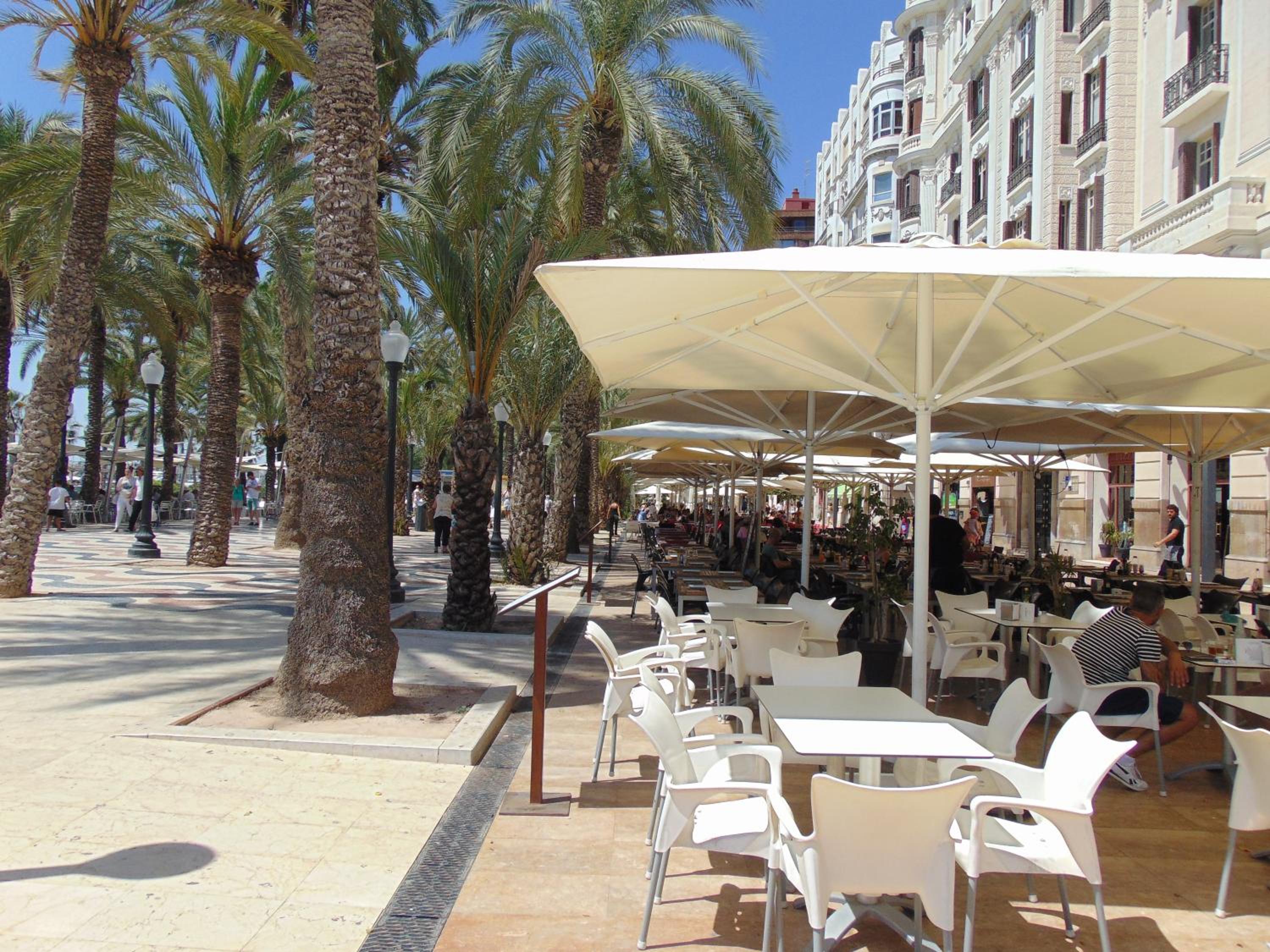 Apartamentos Playa Postiguet Alicante