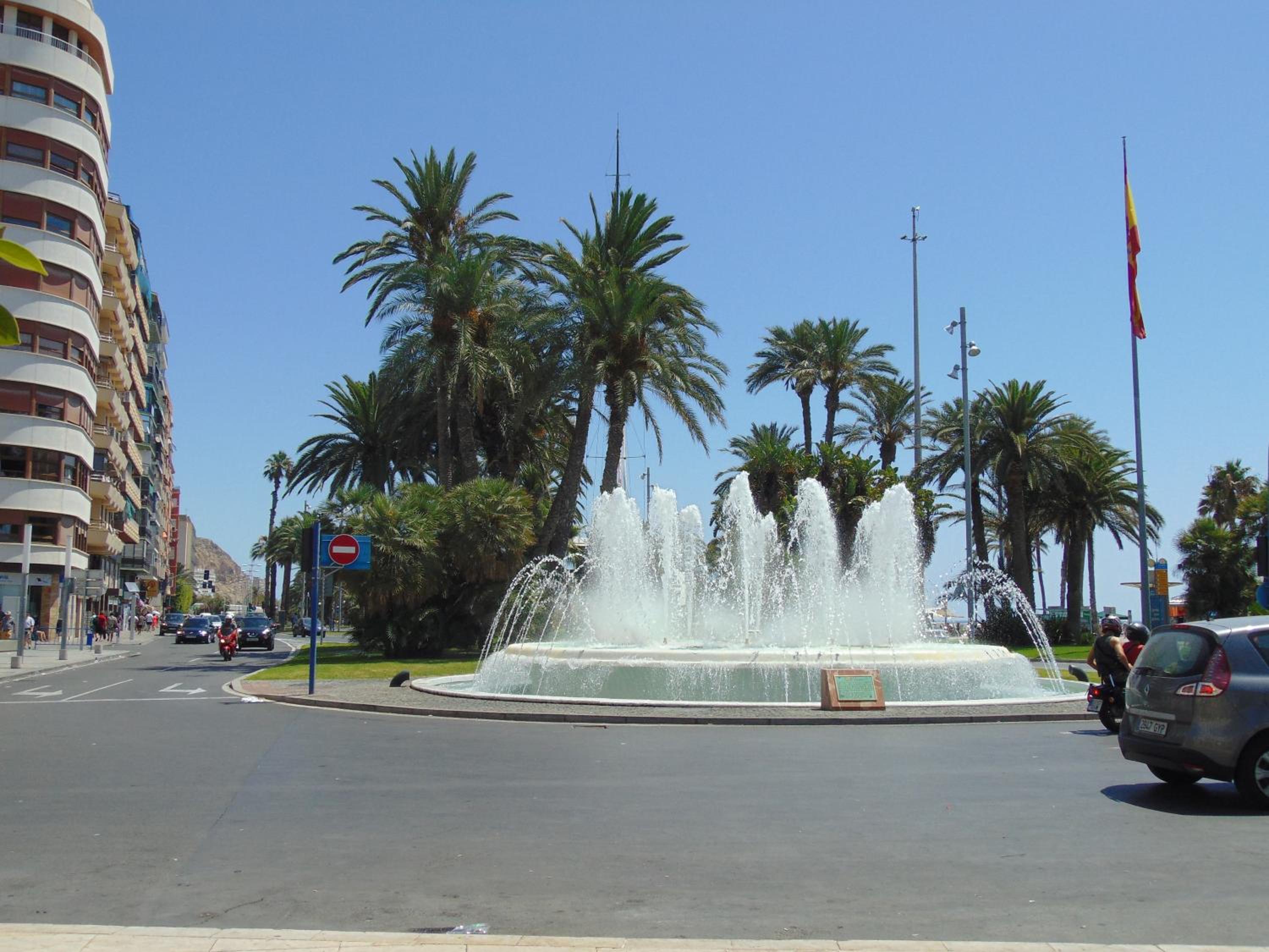 Apartamentos Playa Postiguet Alicante