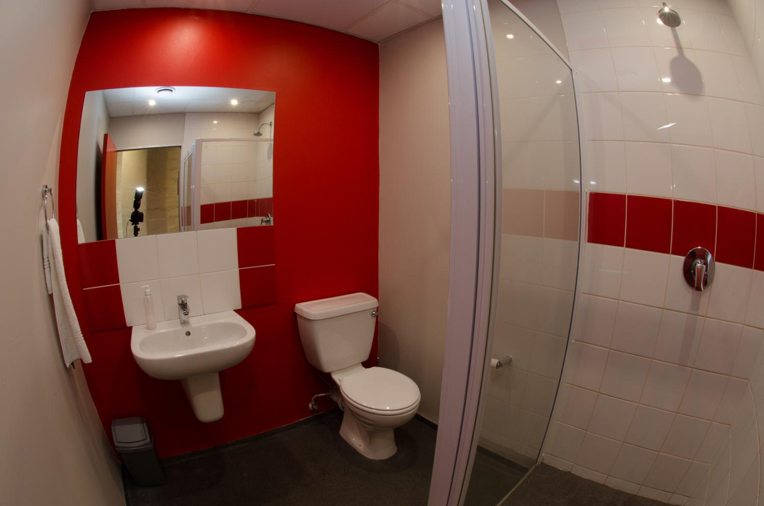 91 Loop Boutique Hostel